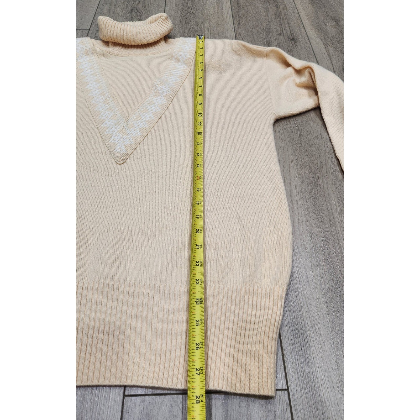 Vintage Liz Claiborne Lambswool Blend Turtleneck Sweater Cream/Peach Women’s M