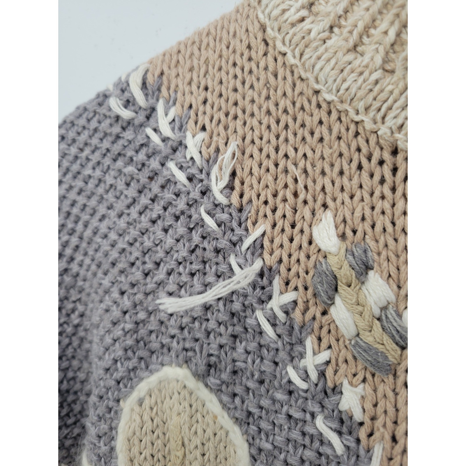 White Stag Vintage Roll Neck Patchwork Floral Embroidery Knit Sweater Tan Grey M