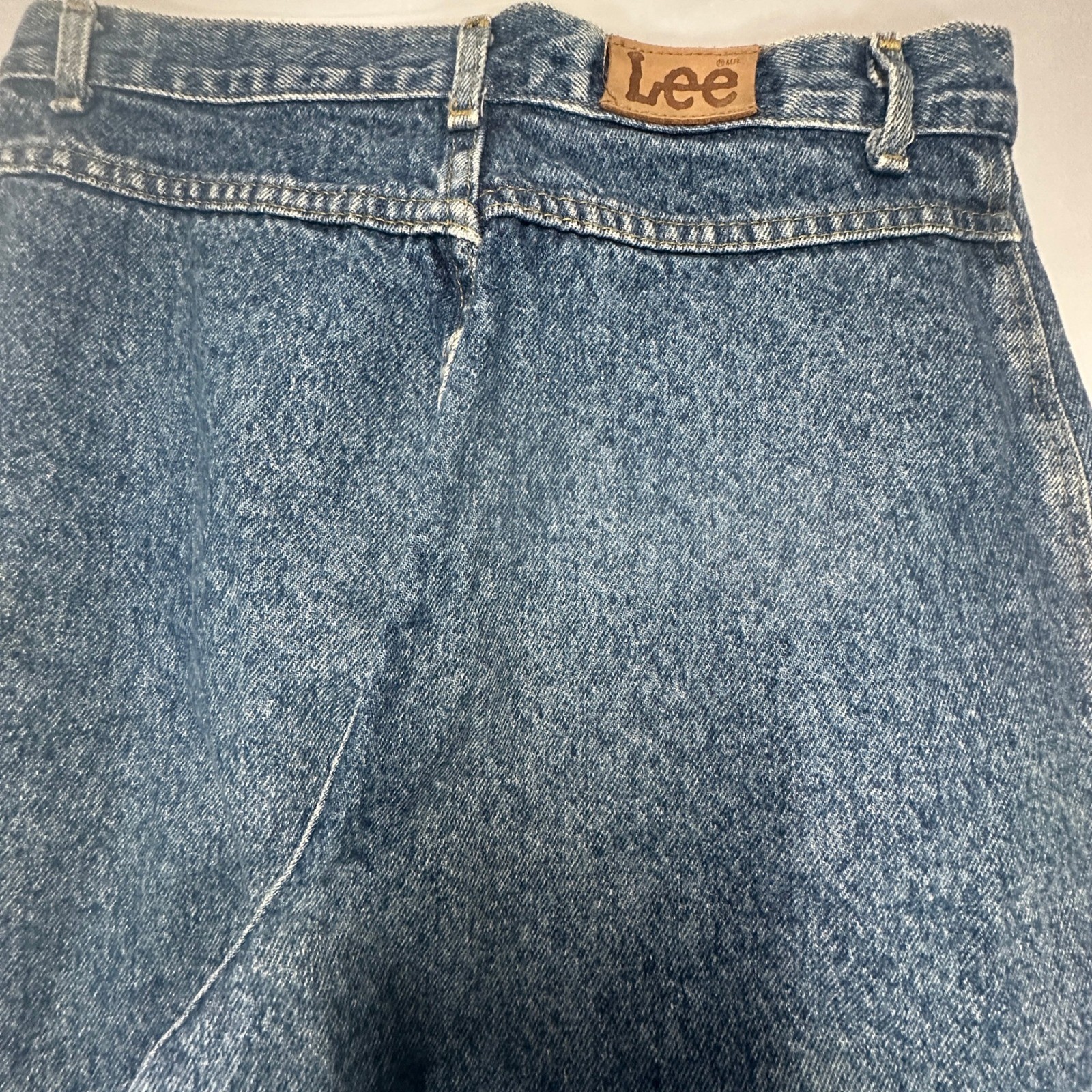 Vintage Lee High Waisted Pleated Mom Jeans Medium Wash Tapered Leg USA Made 16.5
