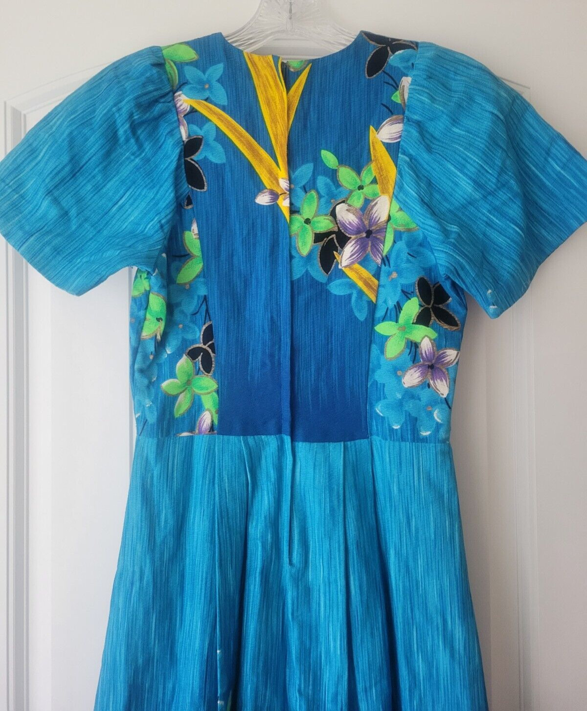 Authentic ’60s Vintage Penneys Hawaiian Muumuu, 100% Cotton, Made in Hawaii