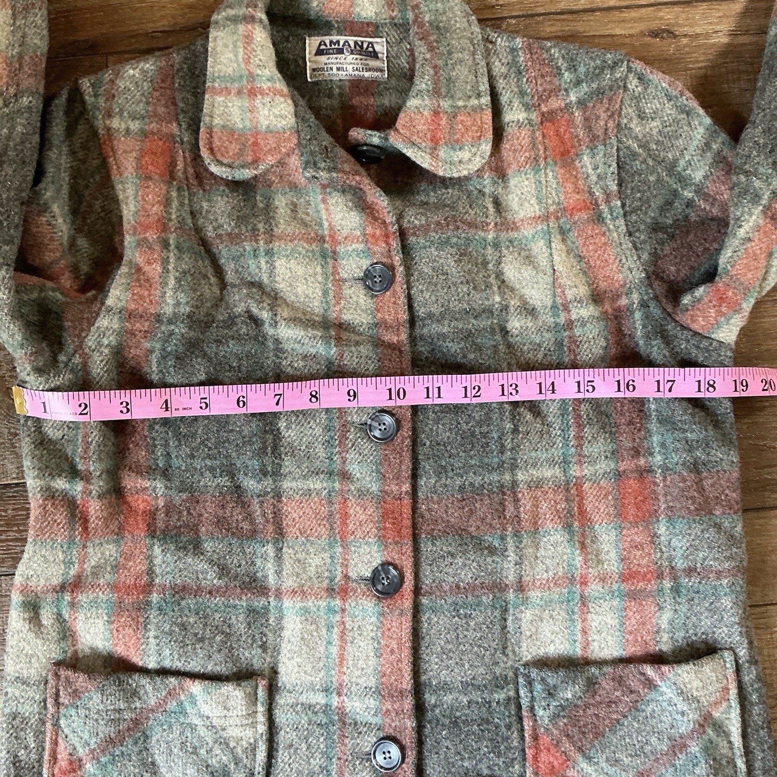 VINTAGE Amana Woolen Mill Wool Plaid Jacket Size Small Since 1845 Iowa USA #286