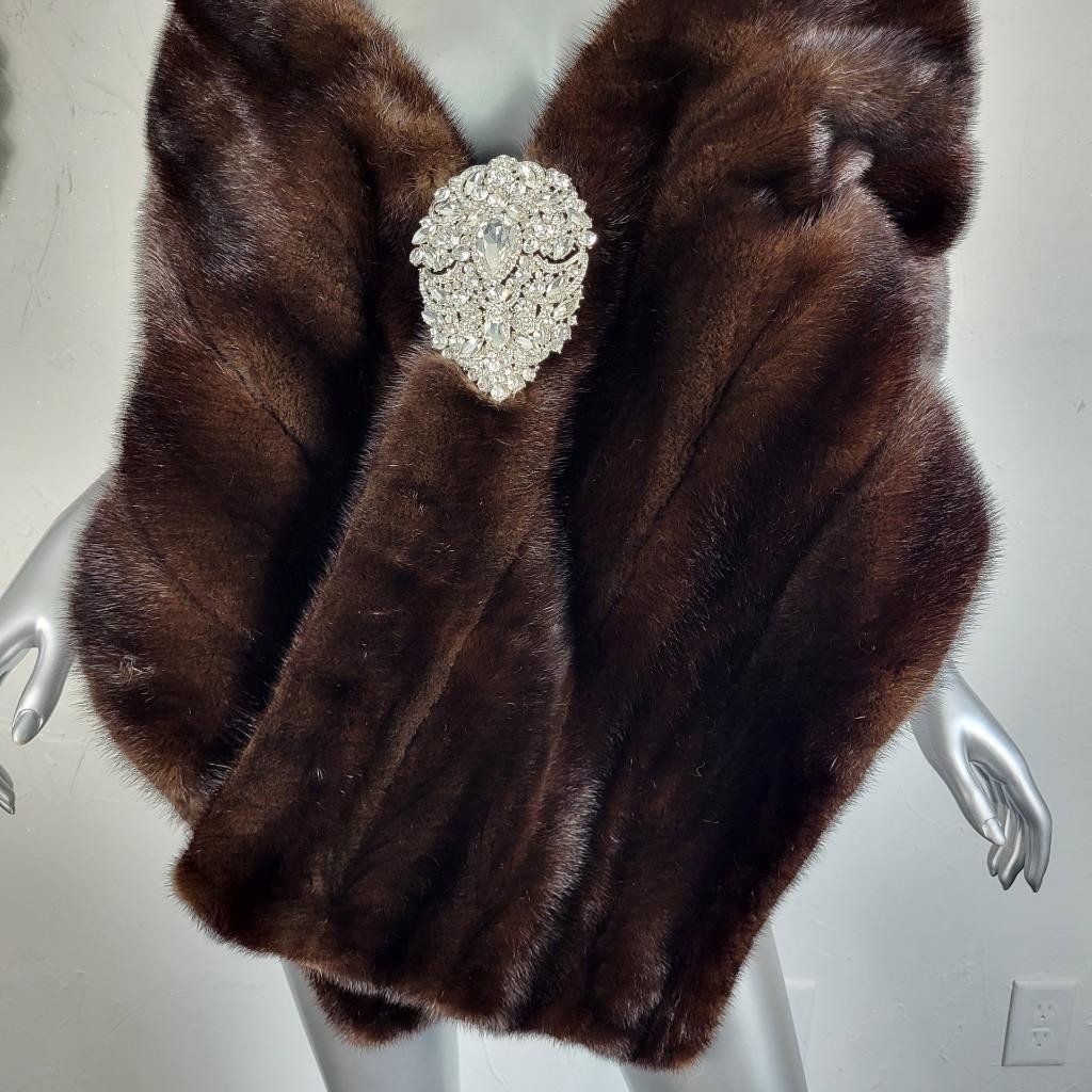 VINTAGE RANCH MAHOGANY BROWN GENUINE REAL MINK FUR STOLE WRAP COAT SHAWL