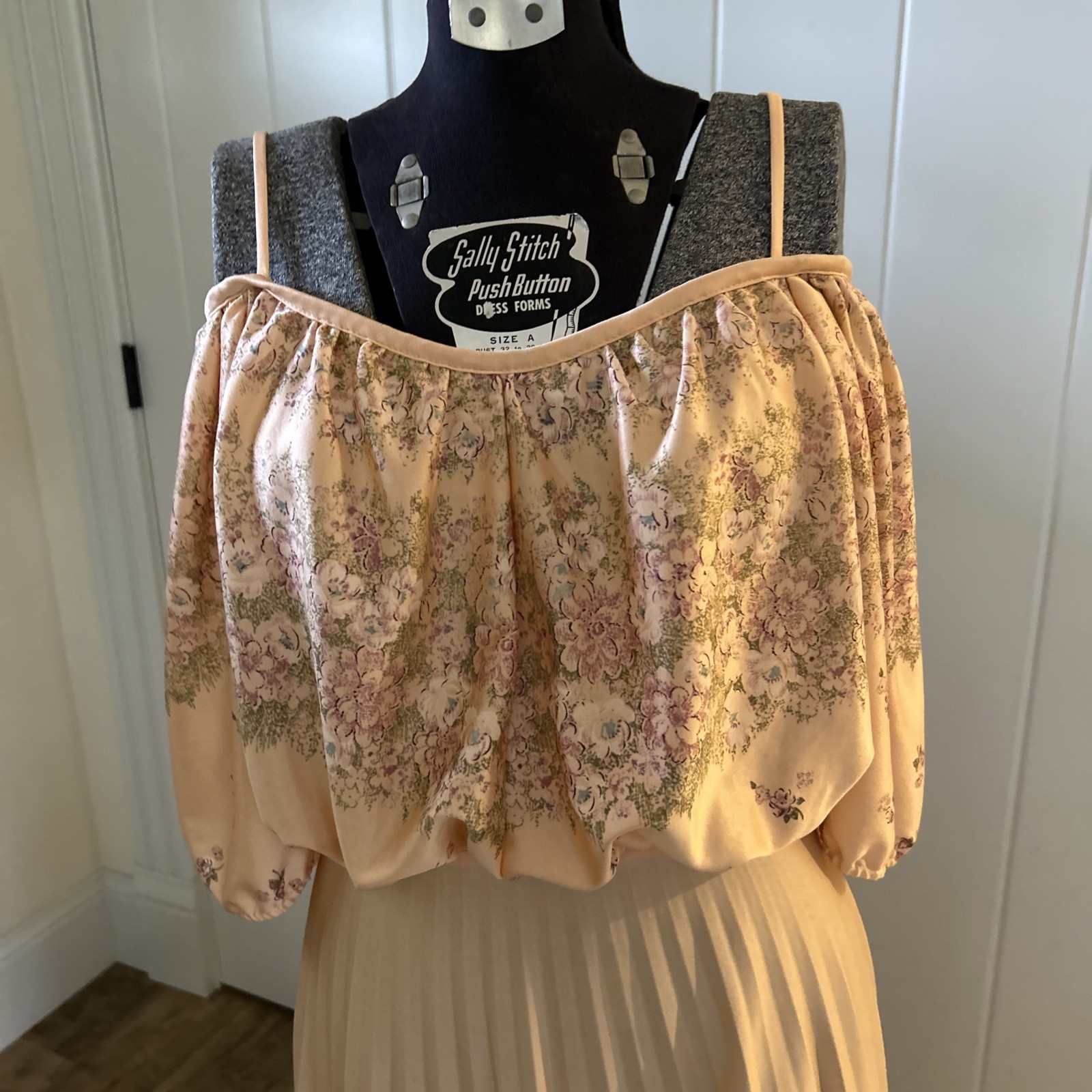 Vintage 1970’s JC Penny Peach Maxi Dress For Repair