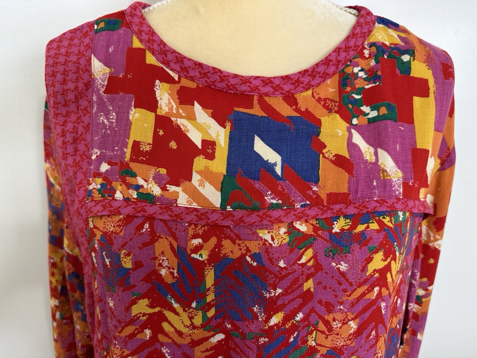 CAROLE LITTLE Vintage Multicolor Top Petite 80s Blouse Red Pink