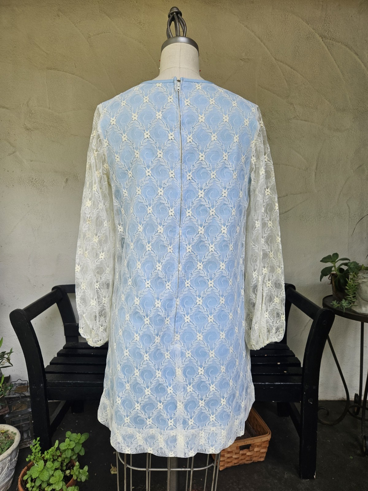 Vintage 1960s Mini lace Dress Lace Long Sleeves Size Sm 1969 Woodstock Hippie