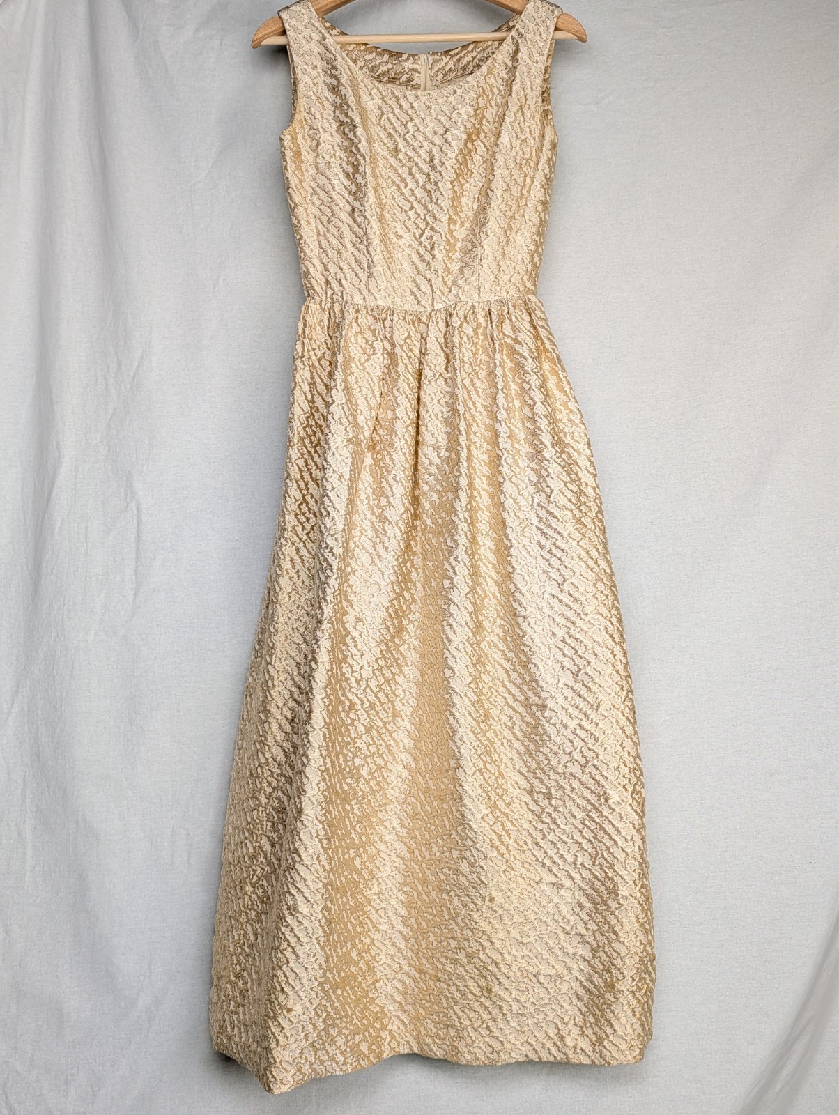 Gorgeous Vintage 1950s/1960s Gold Party Dress sz XS 24″ waist