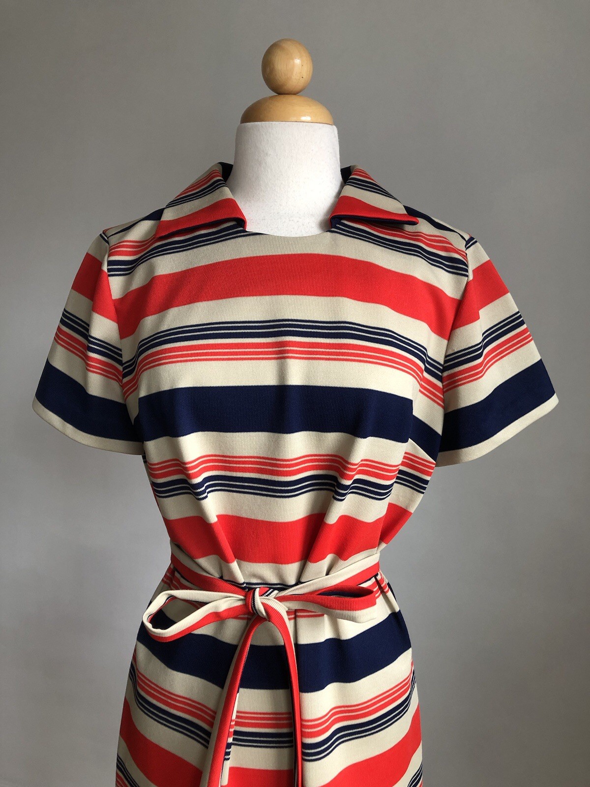 STUNNING VTG LADY CAROL Of New York Red Blue Tan Stretchy Belted Mod Dress M/L