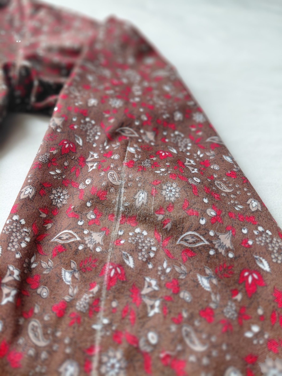Vintage 1970s Sears The Shirt Paisley Blouse Brown Red Dagger Collar Western XL