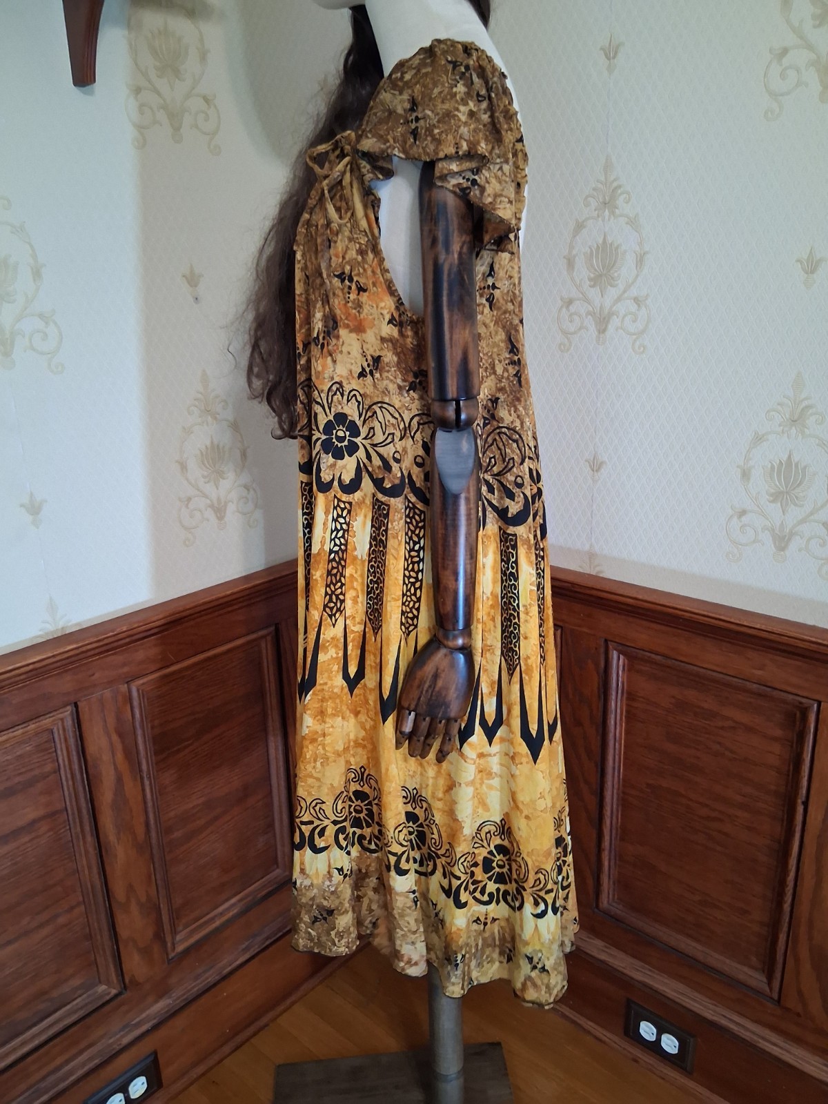Vintage 1970s Lady Cactus Amber Batik Fluttery Bohemian Hippie Handmade Dress