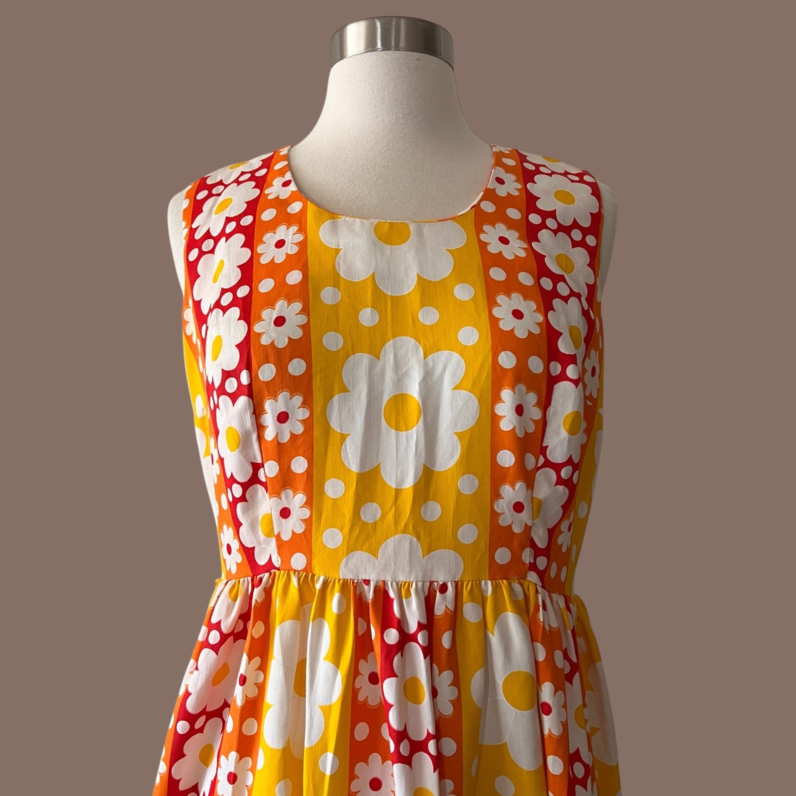 Vintage Concept 70s Swirl Floral Maxi Dress