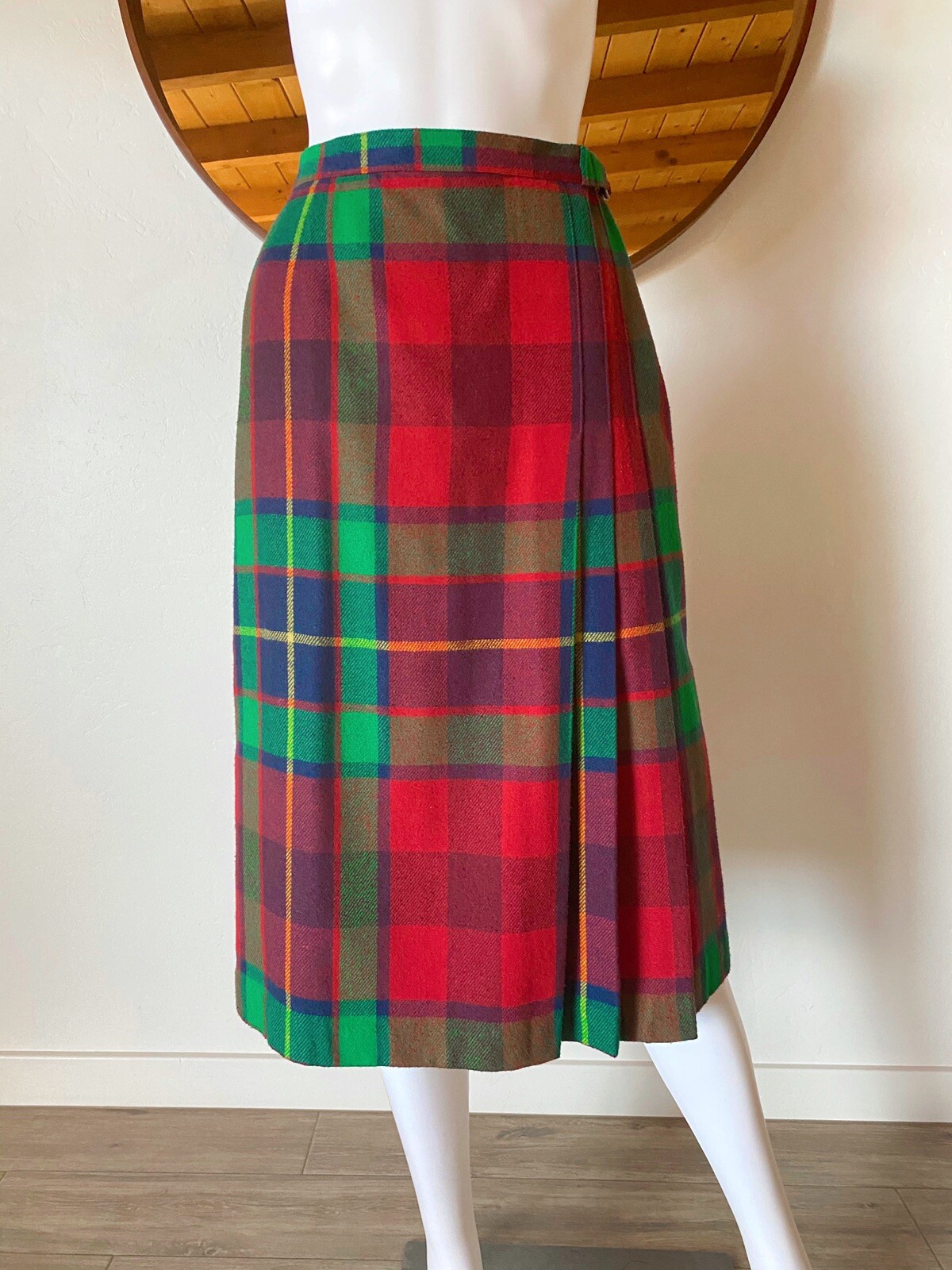 VTG 80’S HABERDASHERY PLAID SKIRT WOOL FRONT PLEAT SIDE ZIP BUCKLE FITS 26-28″W