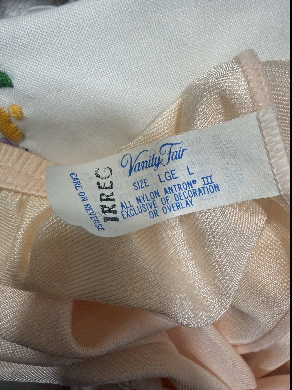 Vintage Vanity Fair Slip Size Large Peach/ Light Pink , Nylon Antron III 24”