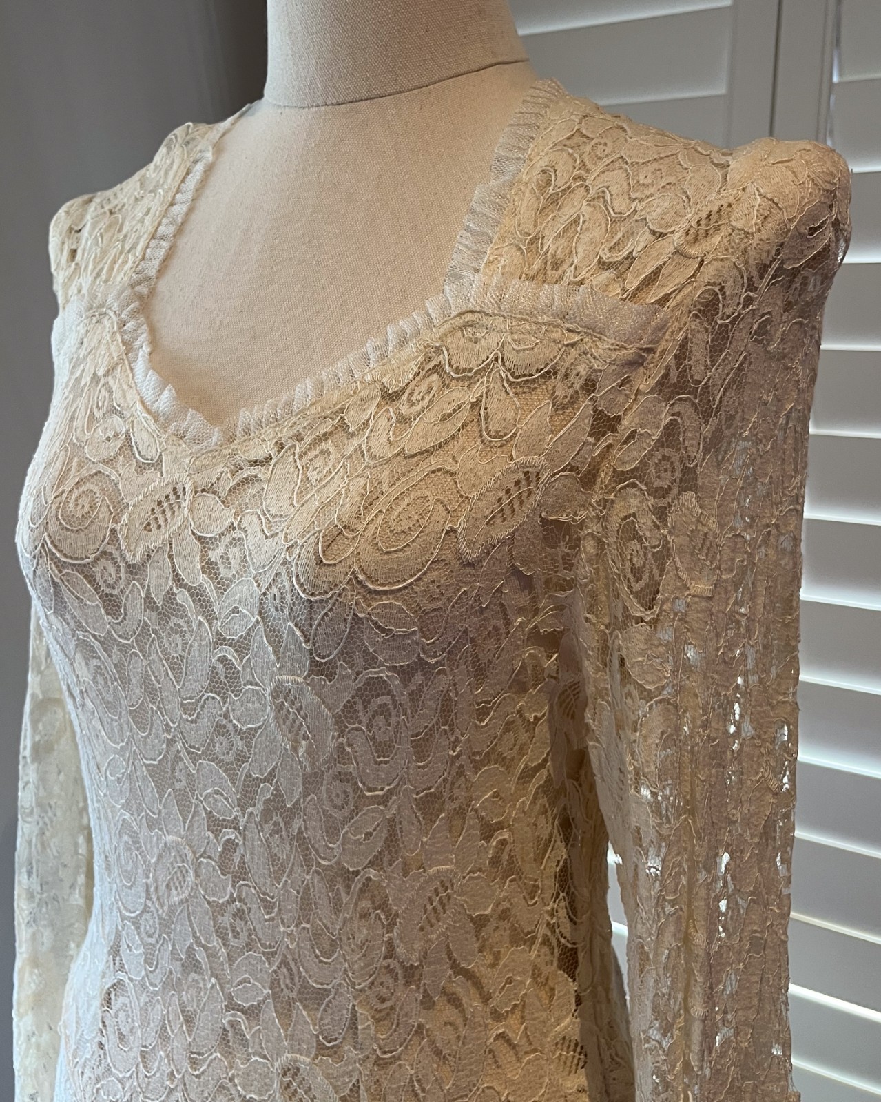 Rare 1930s Sheer Chantilly Lace Wedding Dress Gown – Long Catherdral 2.5m Train