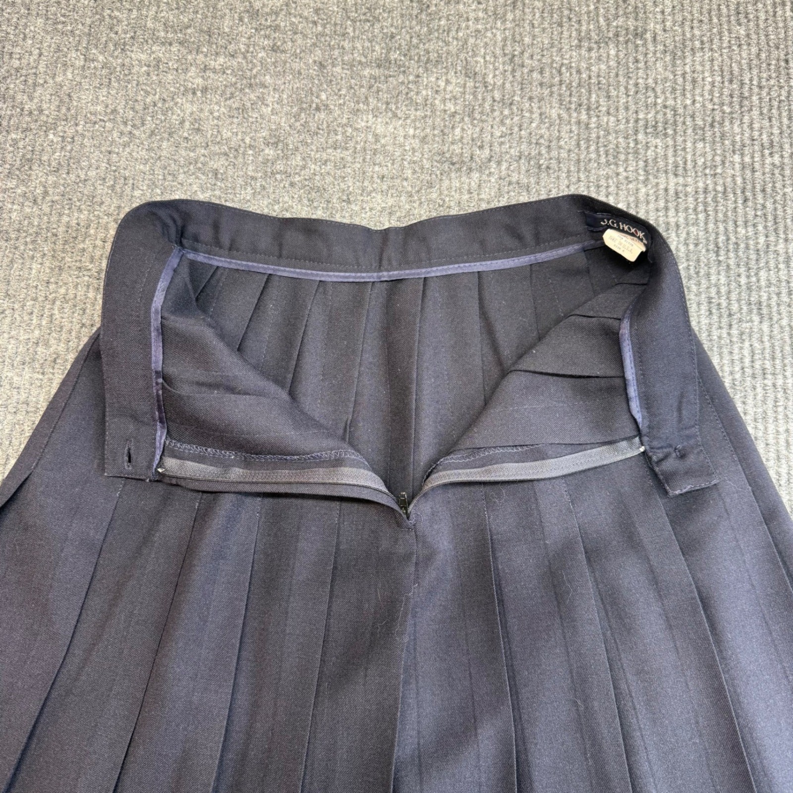 J.G. Hook Vintage Navy Pleated Midi Skirt Size 6 100% Wool Classic Preppy A-Line