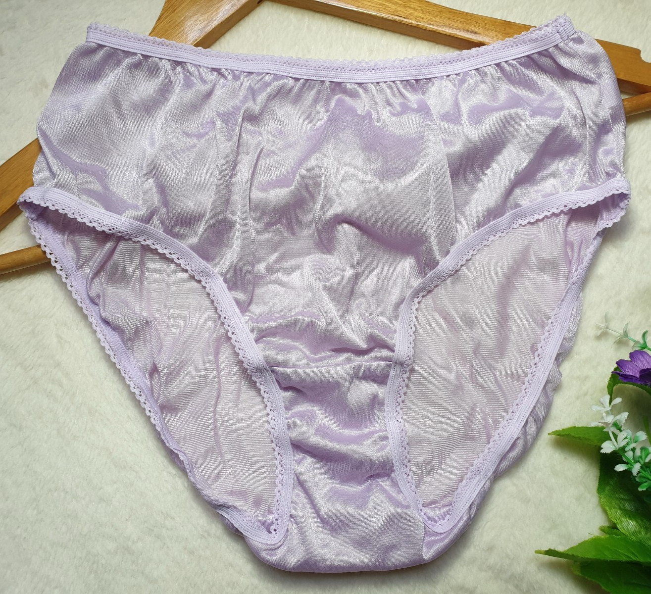 Vintage Silky Purple Panty 100% Nylon Sissy Sheer Brief Size 6-7 Hip 35-39″