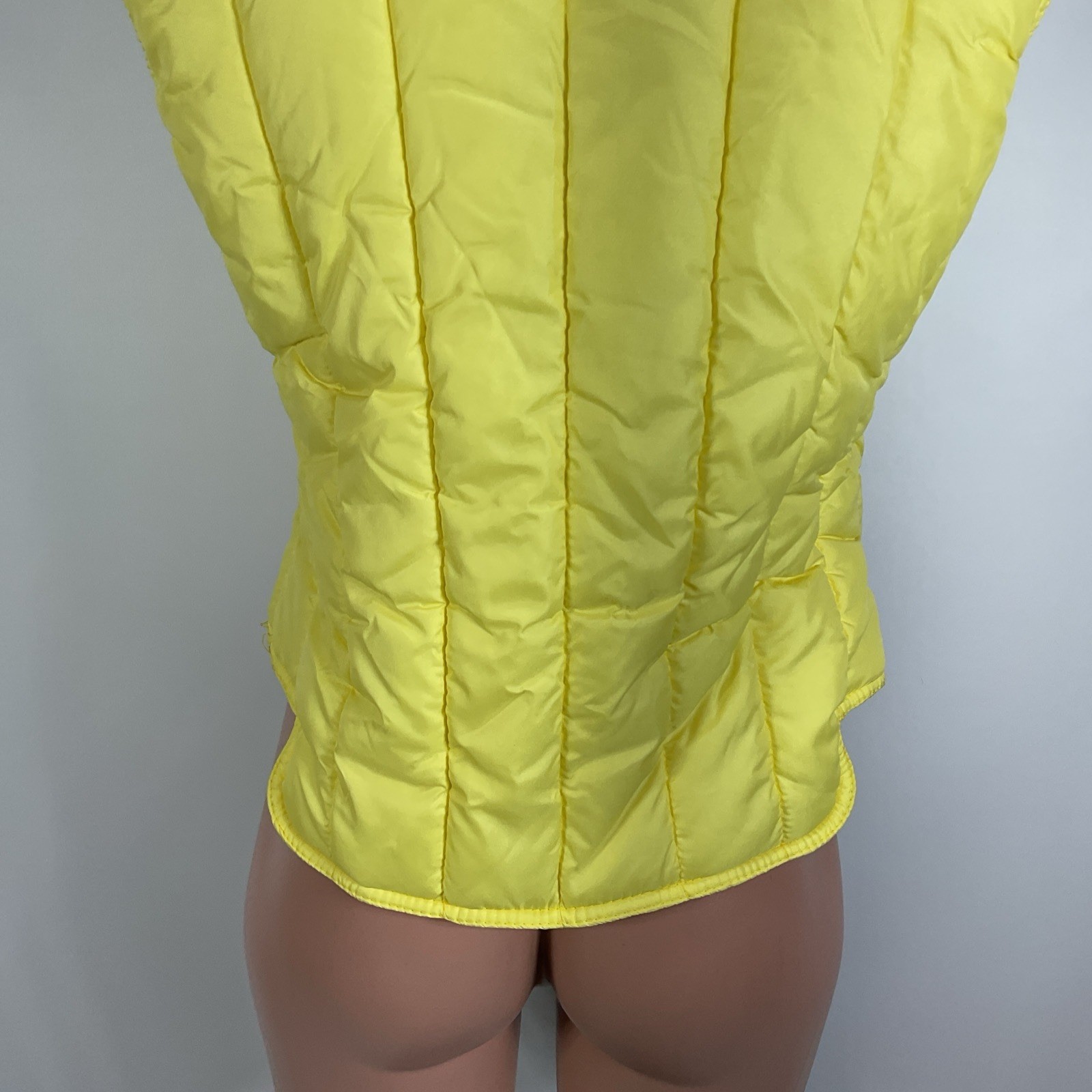 Vintage 70s Number 1 Sun Yellow Puffer Ski Snow Vest Womens M Hong Kong
