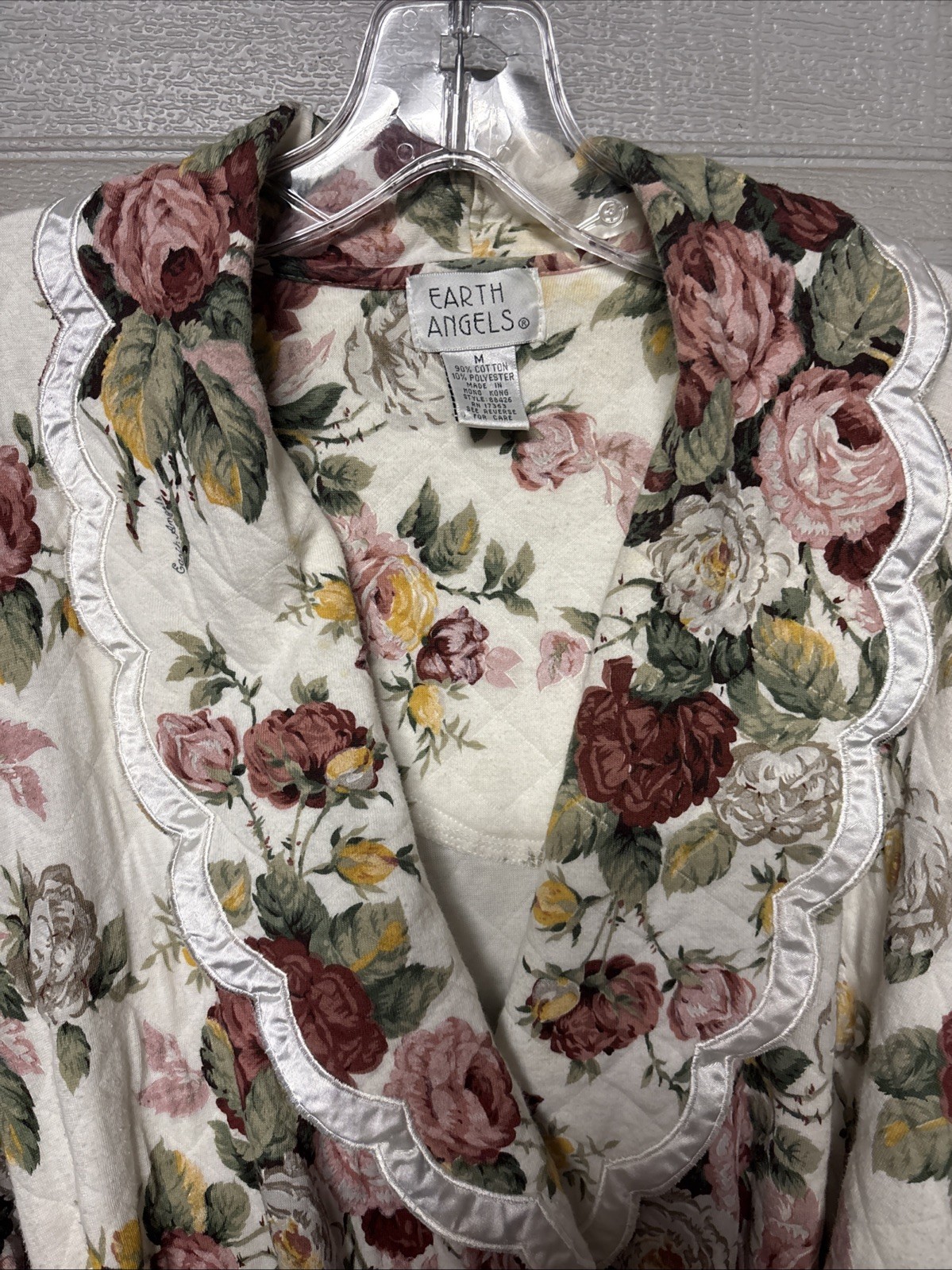 Vintage 80 EARTH ANGELS Floral Robe Roses Print A Scalloped Collar Size M