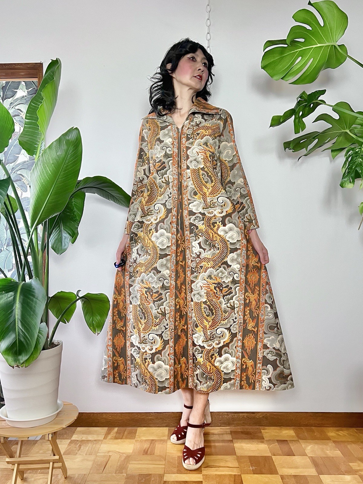 VTG 70s Dragon Cloud Print Cotton Hostess Maxi Dress Caftan Oriental Novelty S
