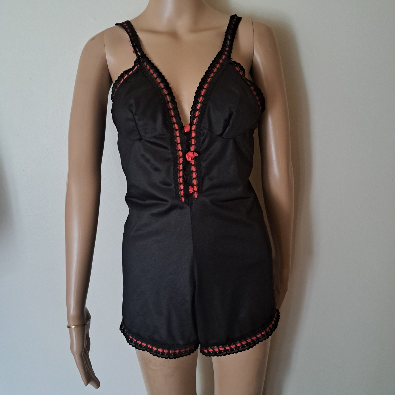 Vtg. 1960’s Dupont Nylon Black /Lace Red Rosette Teddy Sm