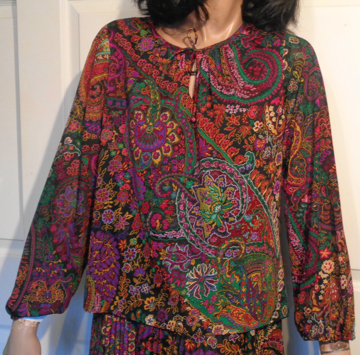 Vintage 70s Boho Paisley Dress Pleated Skirt Damon Dress B40 Purple Black