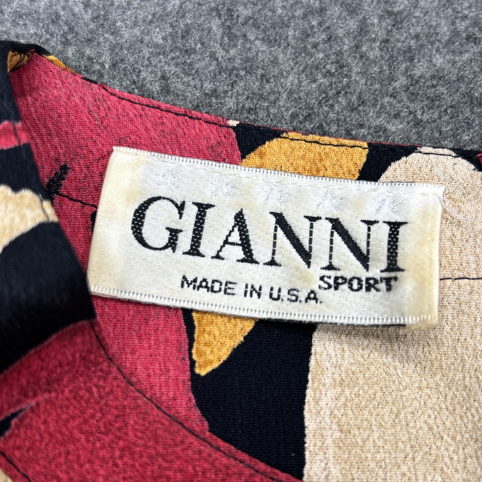 Vintage Gianni Sport Womens 12 Floral Blouse Made USA Padded Shoulders Fall Tree