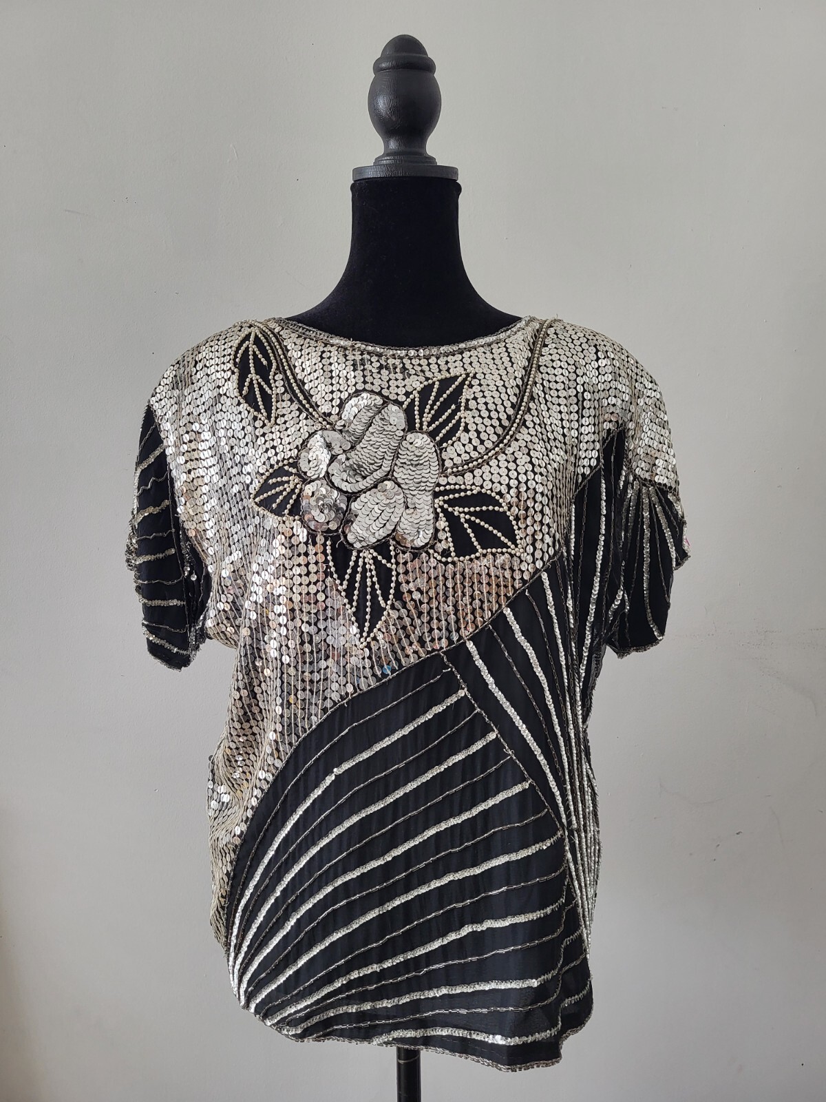 VTG 70s Size M Exclusive Jainsons Int. Black & Silver Sequin Floral Blouse Top