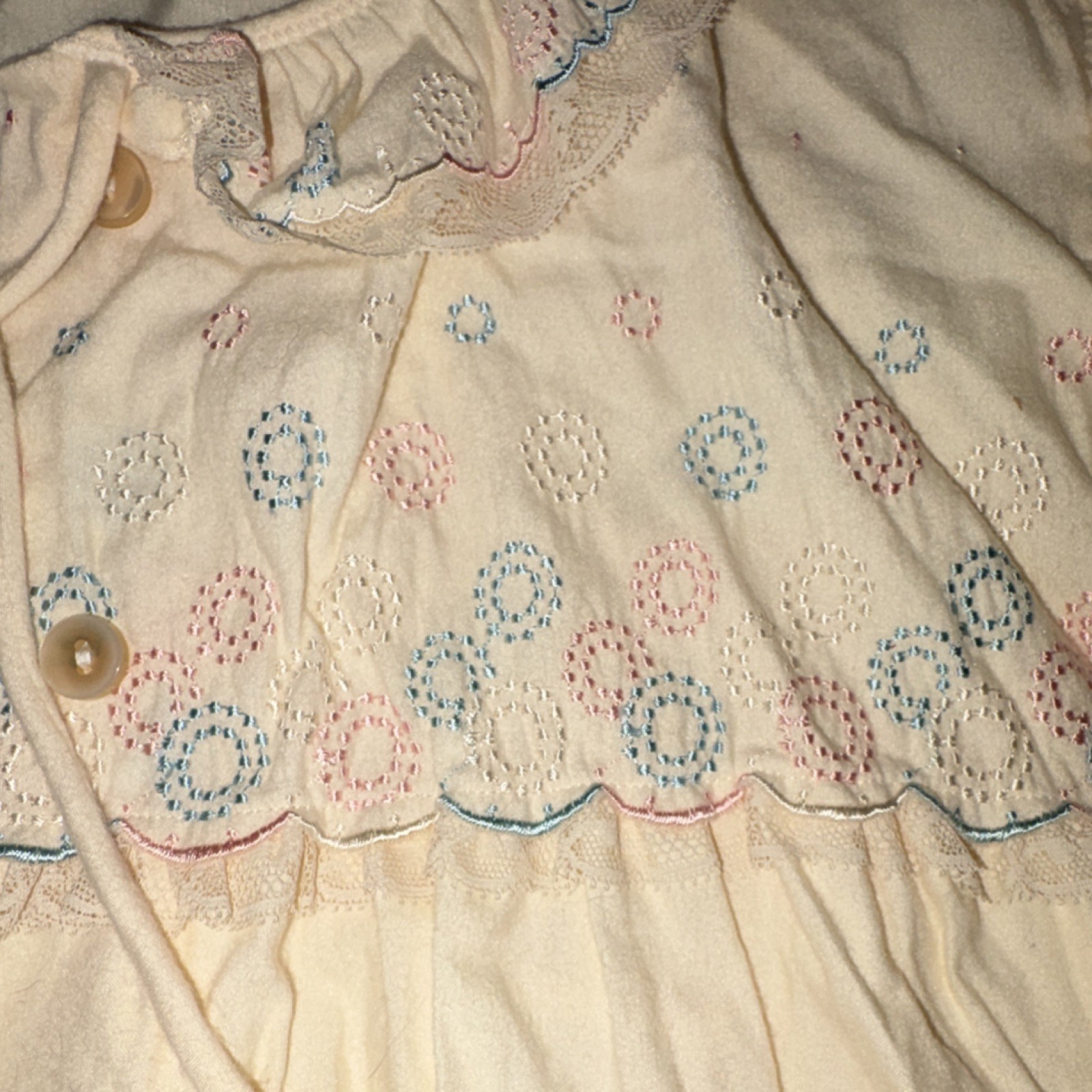 Barbizon Feathaire Ivory Pink Blue Embroidered Vintage Sleepwear Medium