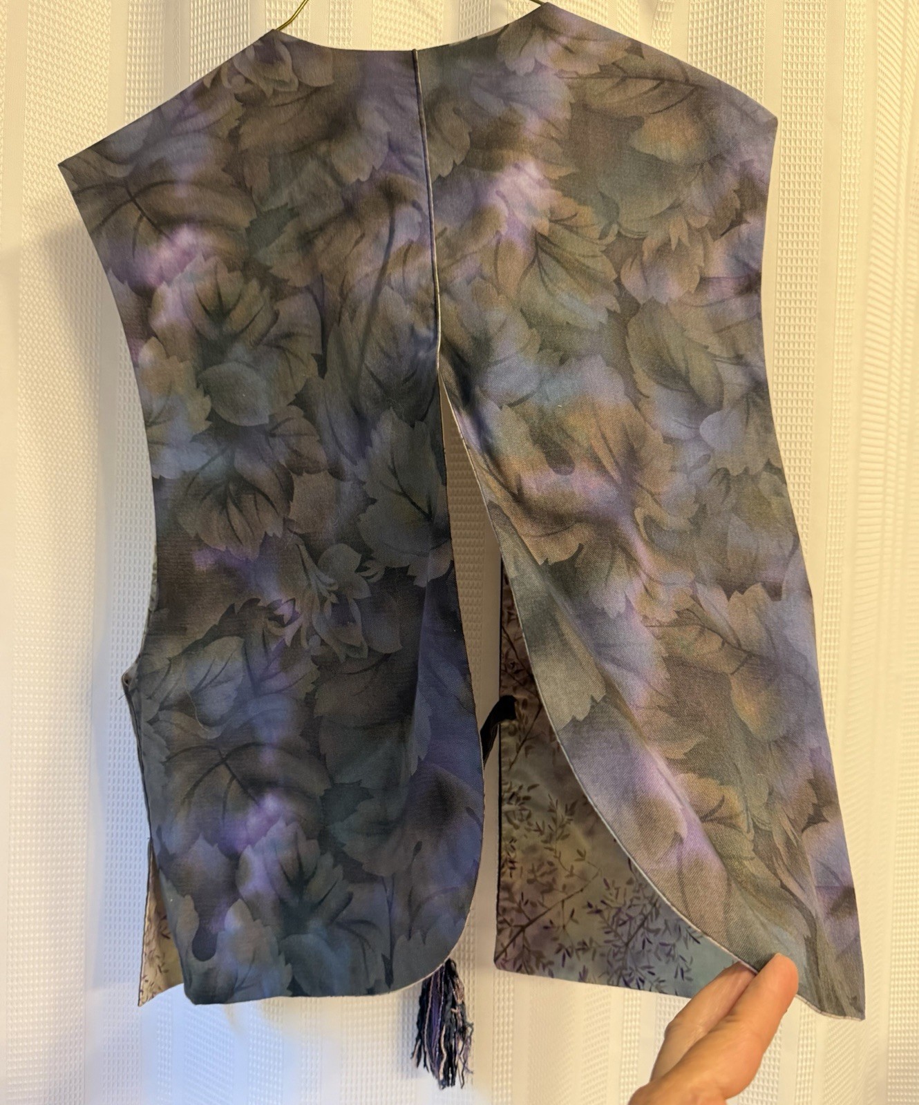 Floral Vest with Tassel, Decorative Brooch, Purple Gray Green