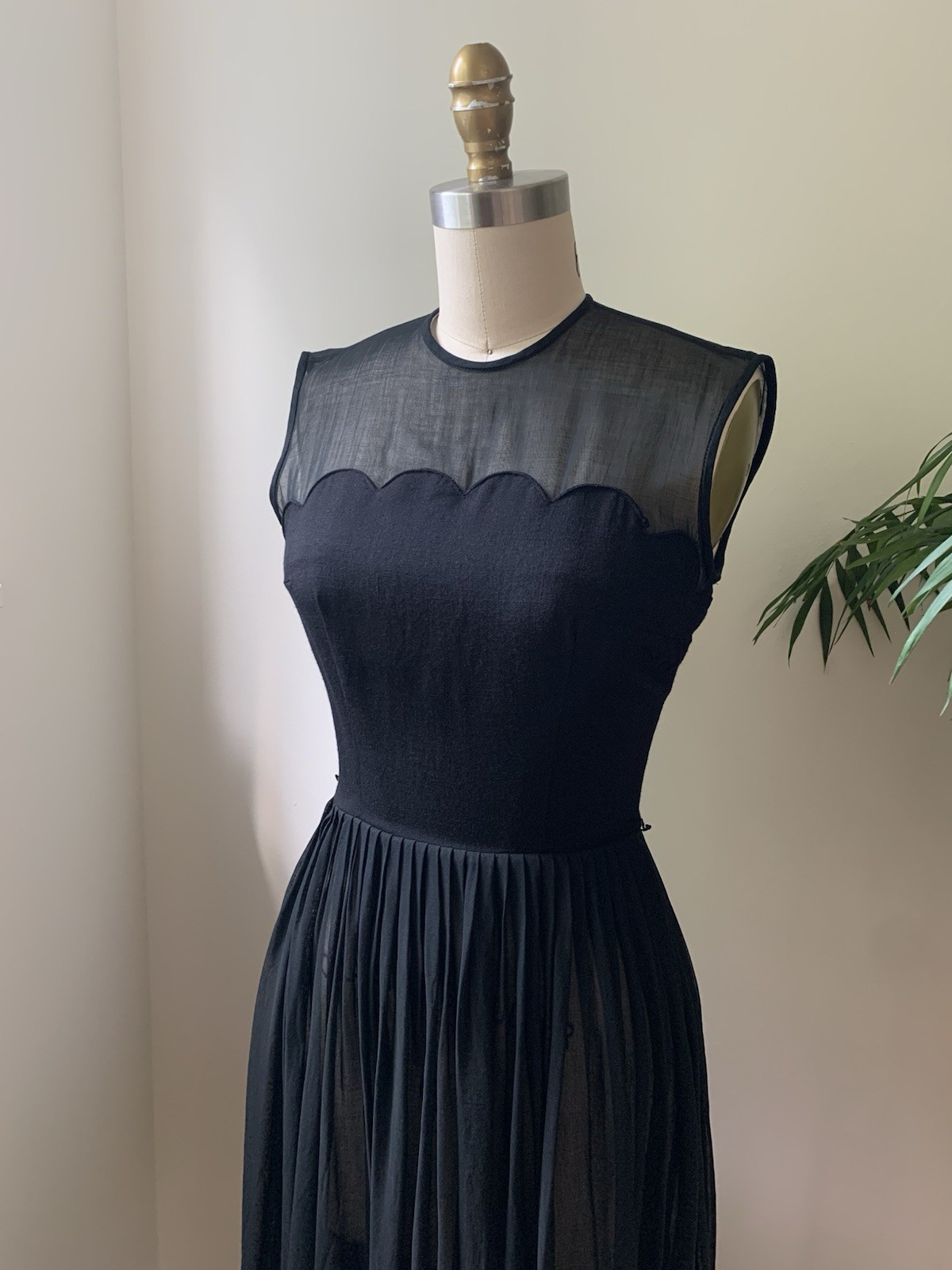 Vintage 1950s 1960s L’Aiglon Sheer Black Chiffon Scalloped cocktail dress XS LBD