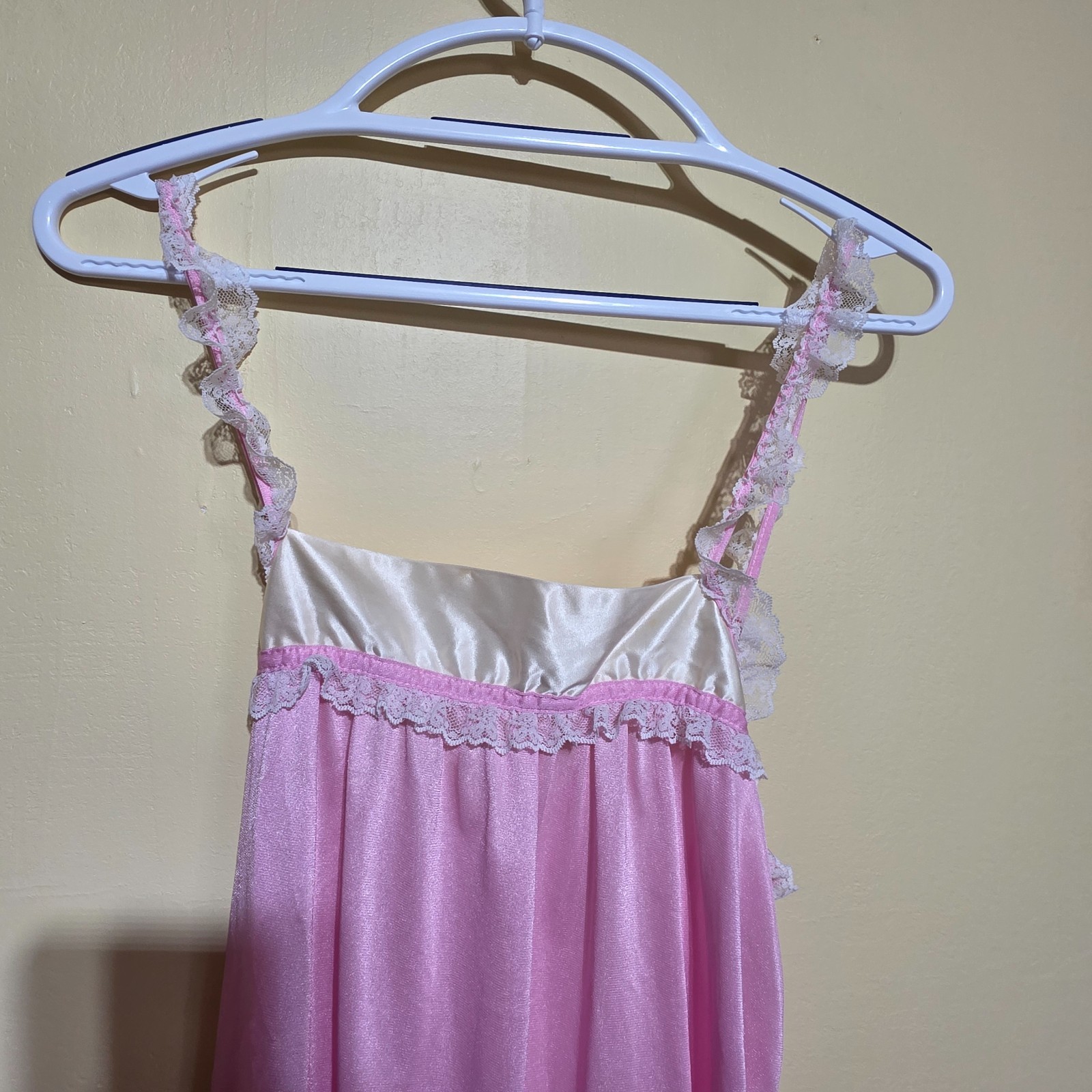 Dreamy Vintage Pink Peignoir Nightgown Robe Nylon Set Size Medium Miss Diva NY