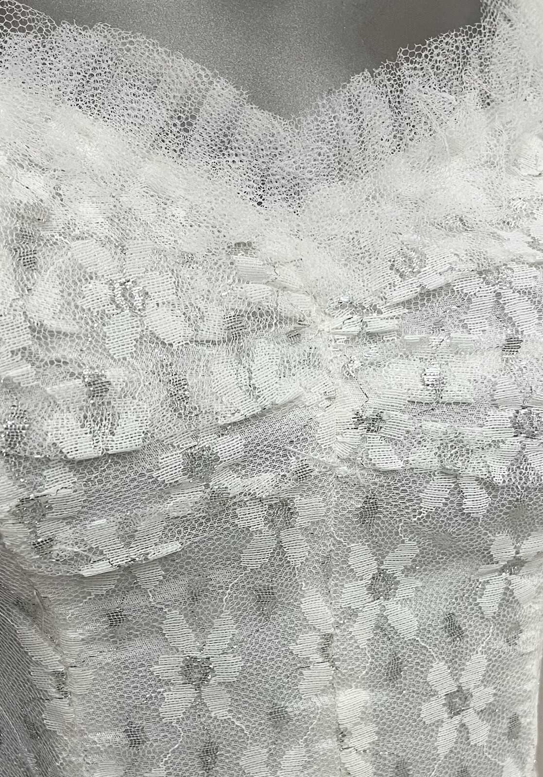 1950s Vintage White & Metallic Silver Tulle Layered Prom Wedding Dress Gown