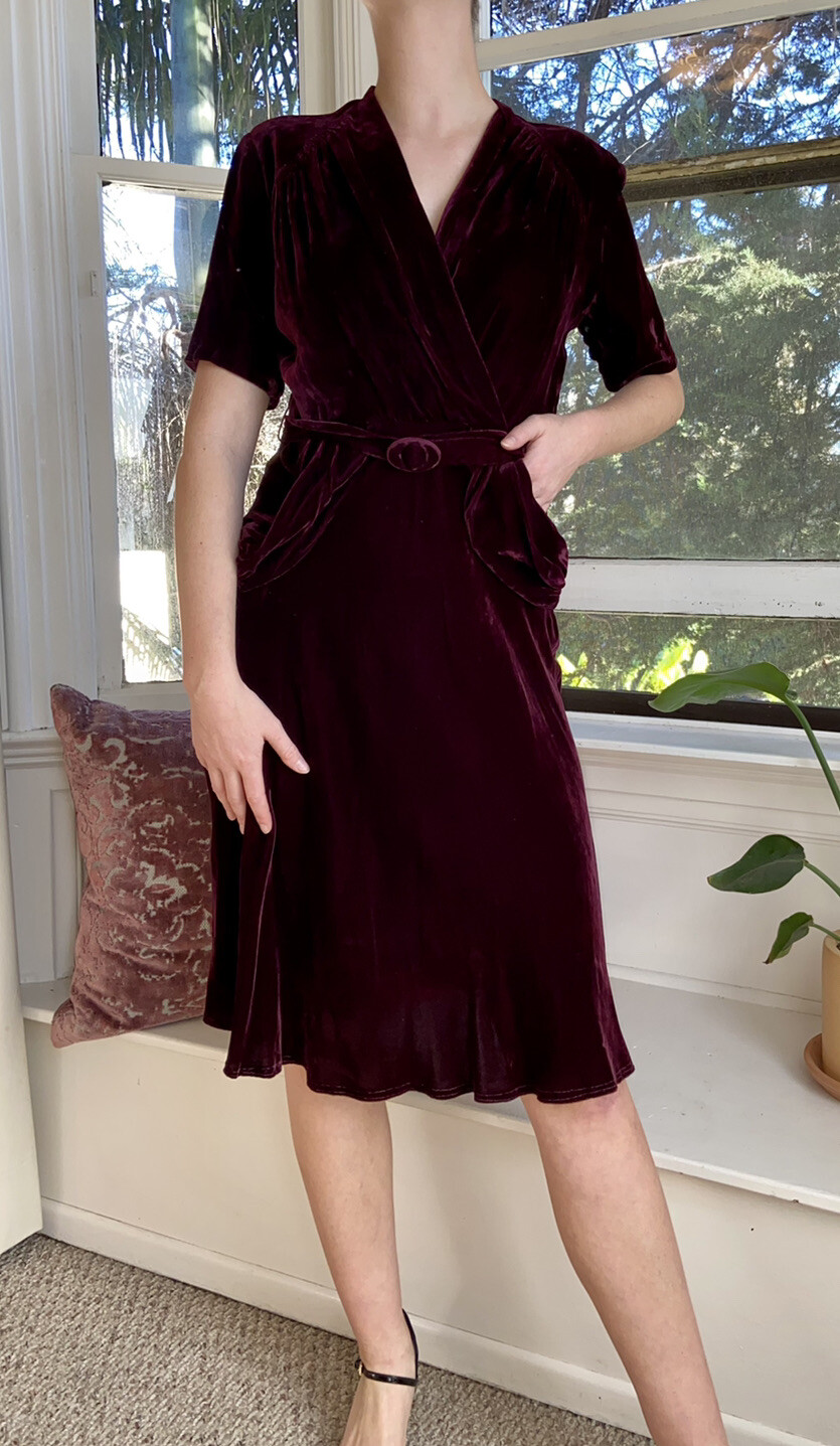 Vintage 30s 40s Silk Velvet Red Maroon Dress Belted Pockets Glamorous Hollywood