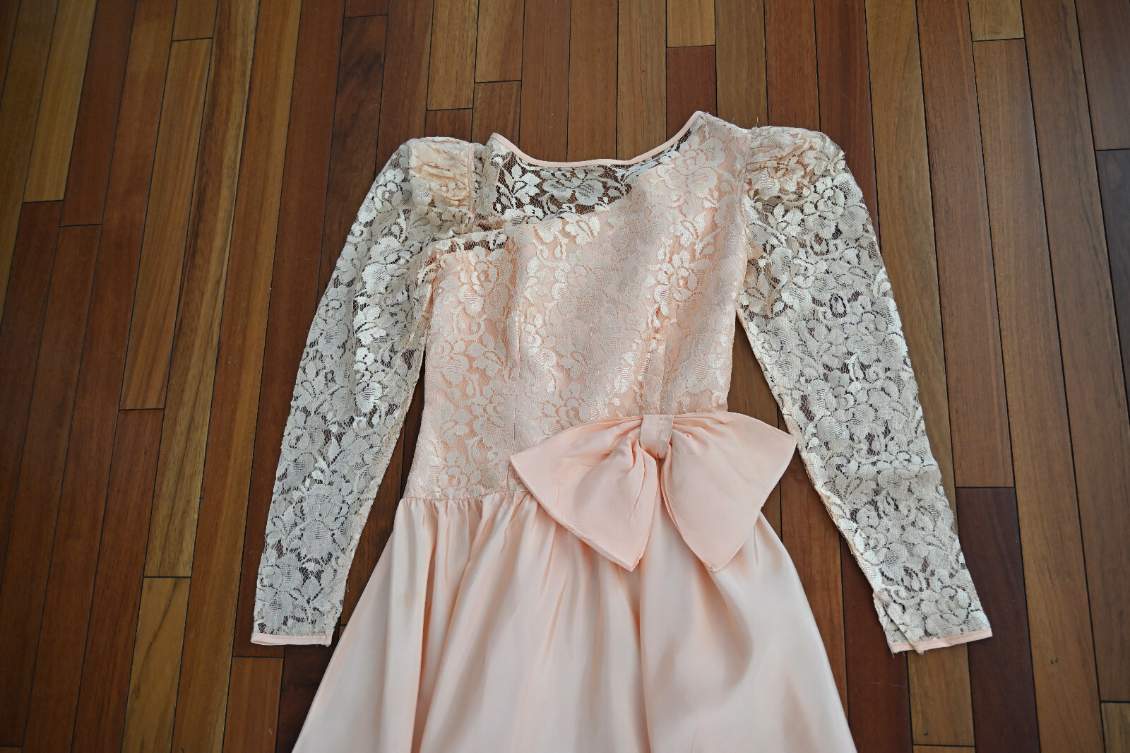Vintage Peach Lace Dress Romantic Sz S Retro Made in USA