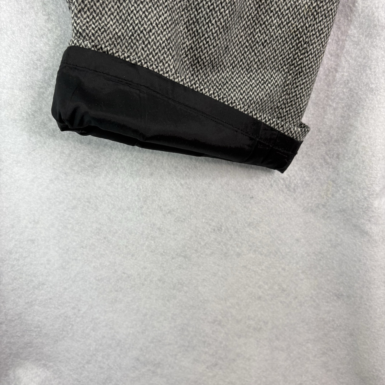 Vintage L.L. Bean Women’s Size 16 Gray Herringbone Virgin Wool Silk Trouser Pats