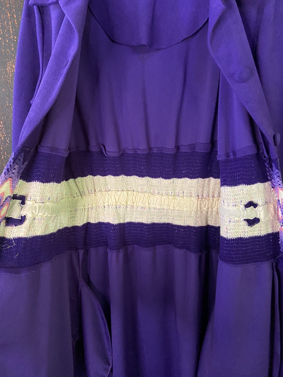 Vintage 1970’s At Home Wear for Van Raalte Button Robe Flame Stitch Boho Hippie
