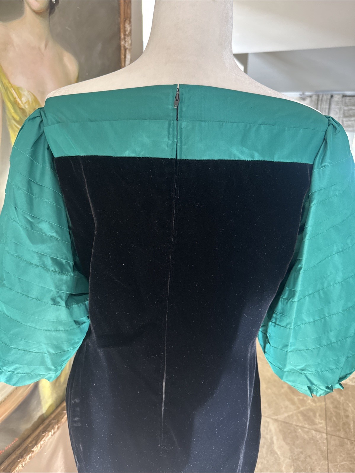 Nina Ricci Haute Boutique 70s Black Velvet & Green Taffeta Cocktail Sheath 42