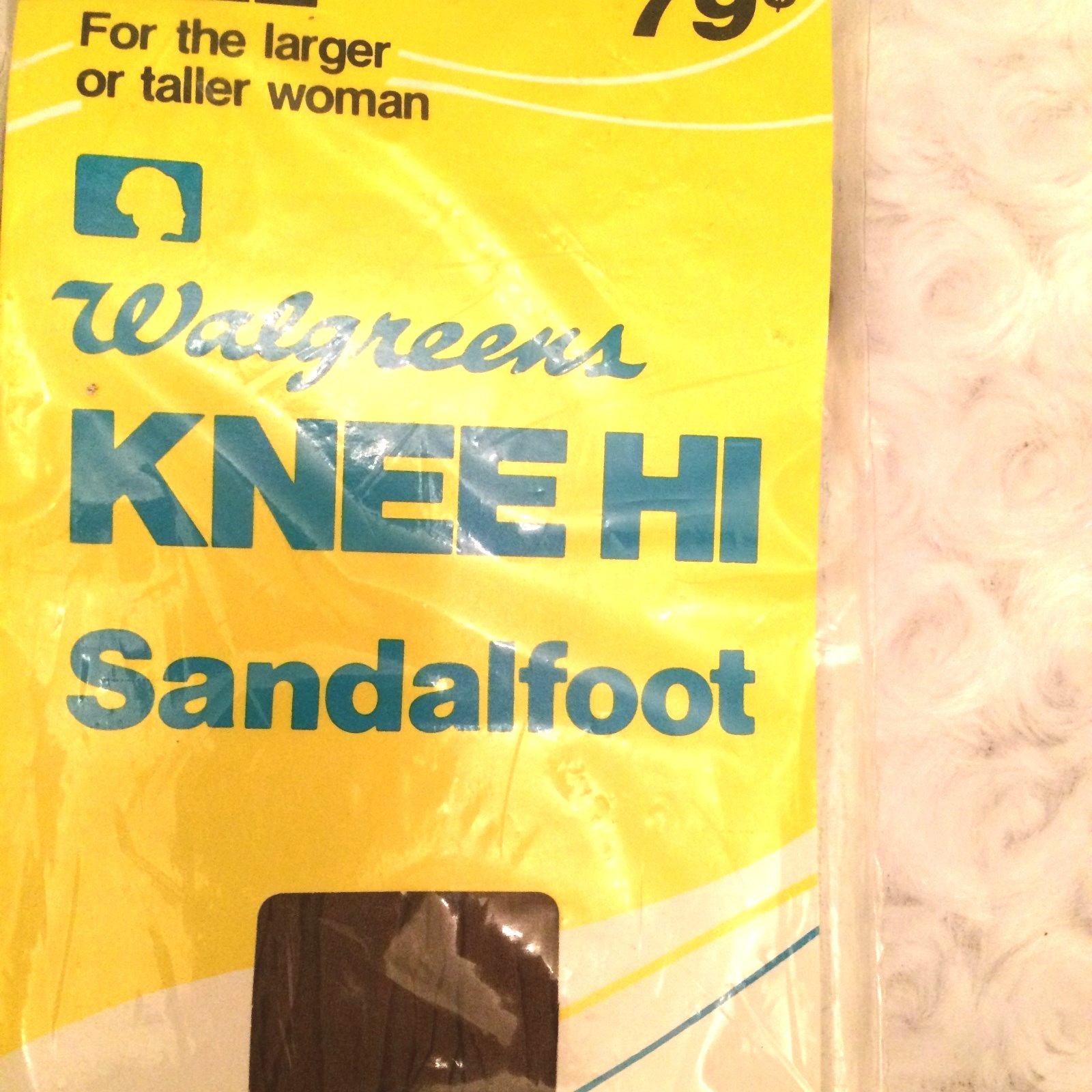 Vintage Walgreens Sheer Stretch Knee Hi Sandalfoot Nylons Queen Size Suntan