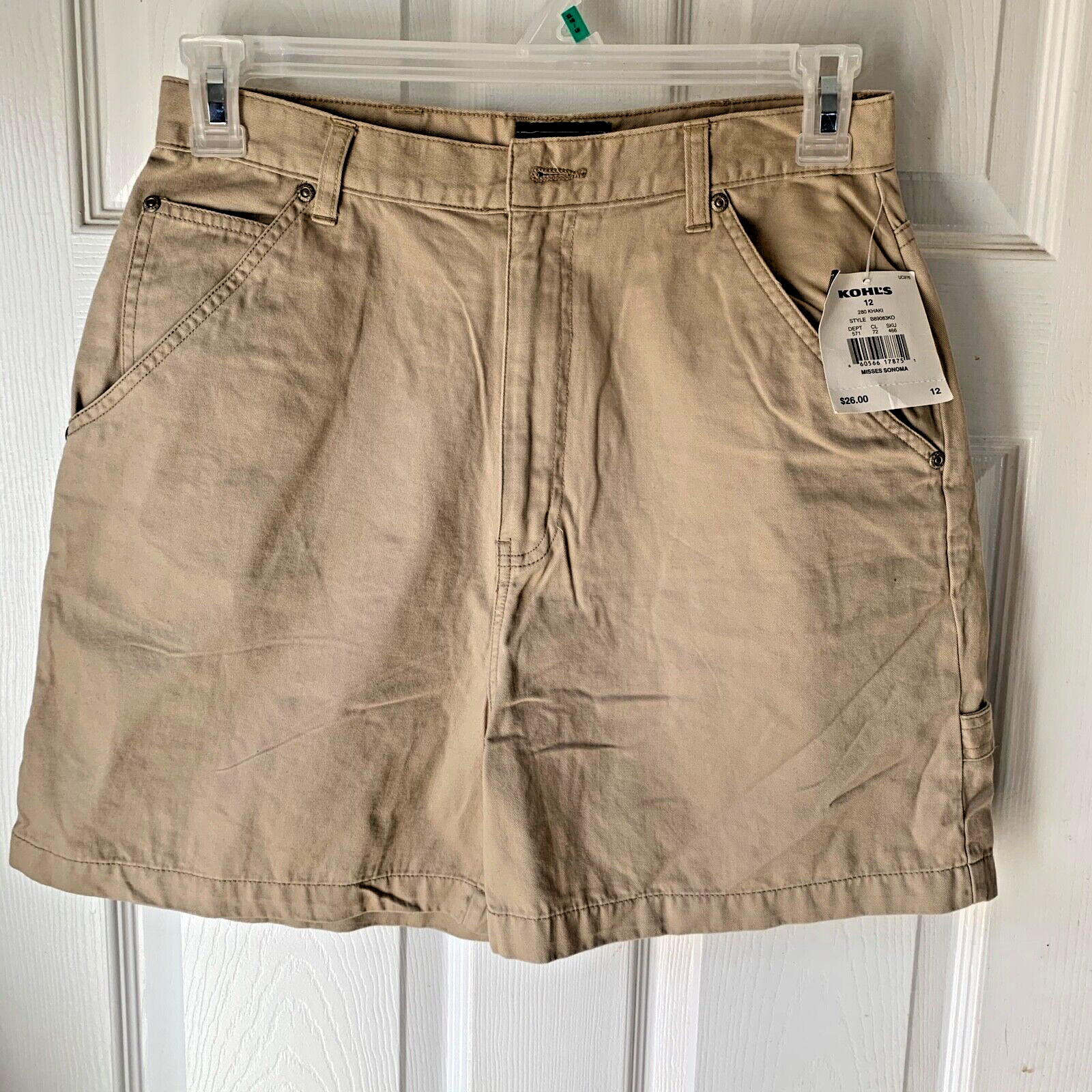 DS2– sonoma vintage WOMENS KHAKI CARGO SHORTS. SIZE 12. NWT