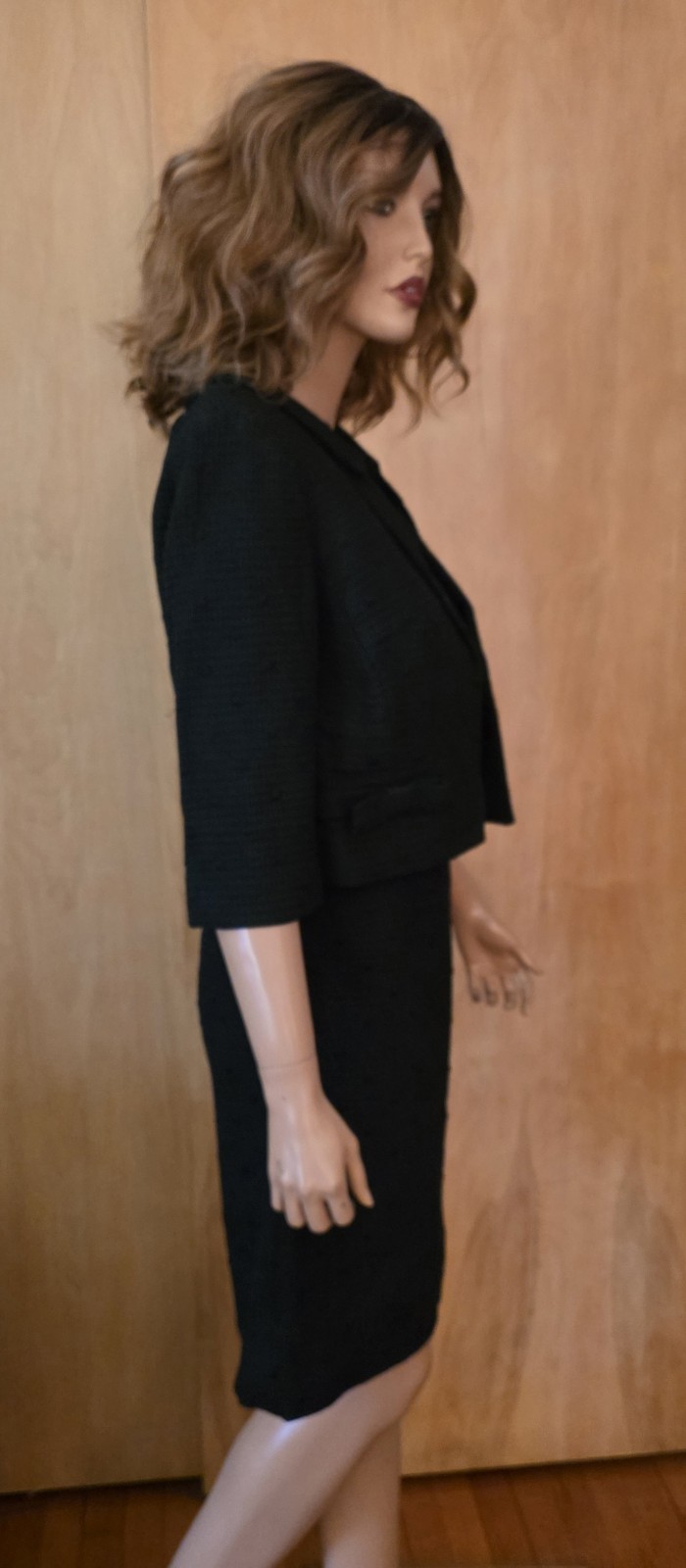 WOMEN’S VINTAGE 50’S/60’S BLACK TEXTURED DRESS SUIT ~ Refer To Measurements