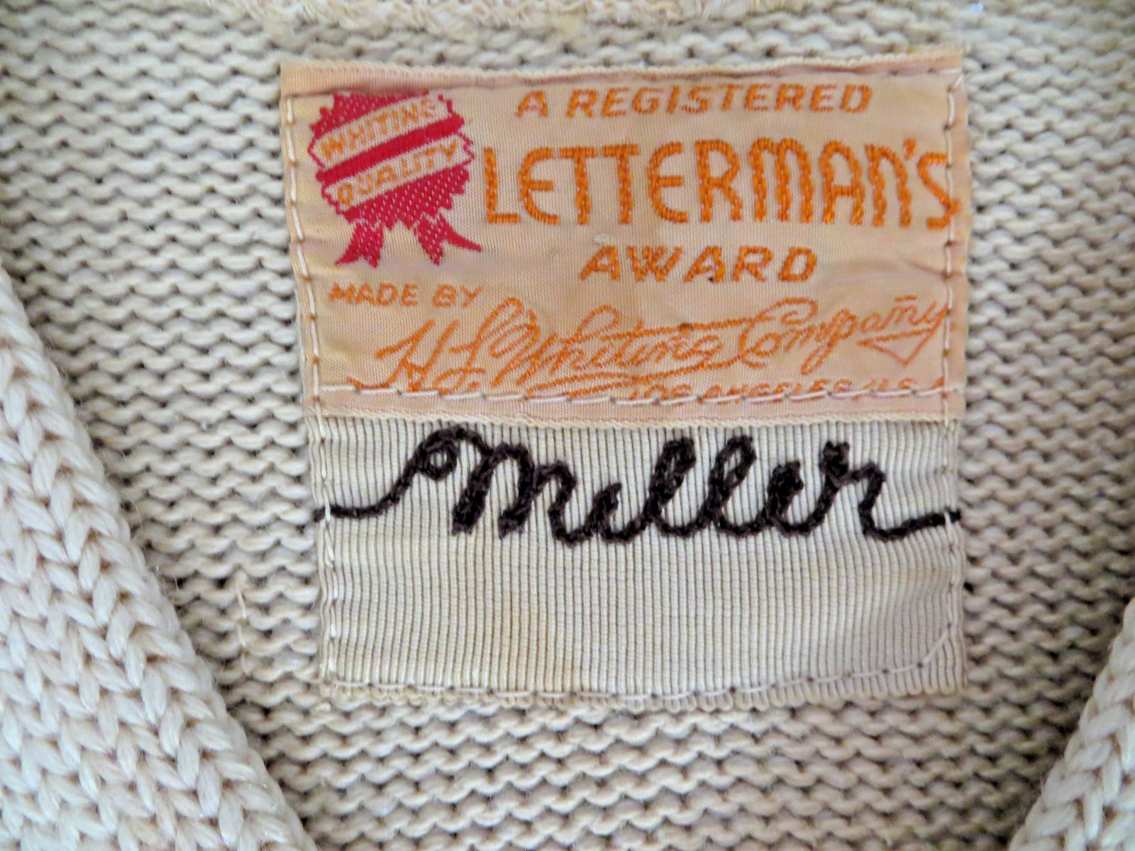 Antique Beige Maroon Gold WHITING COMPANY Lettermans Cheer Sweater Vest „Miller”