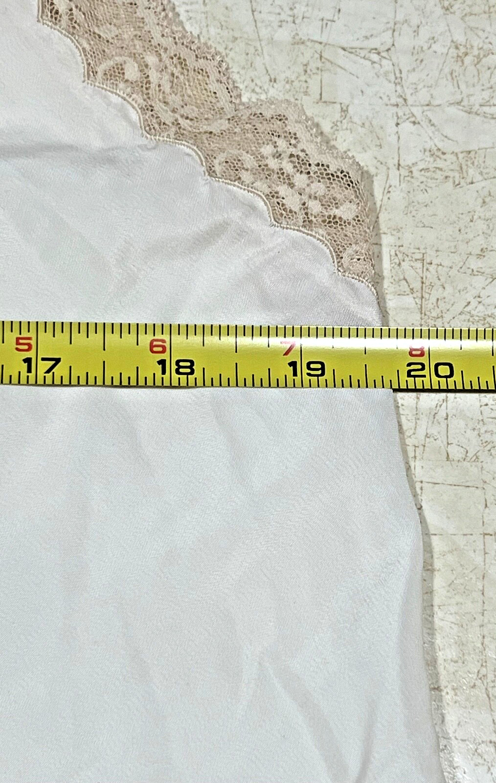 Beautiful VINTAGE Ivory Blush Lace Satin Embroidery Full Slip Nightgown