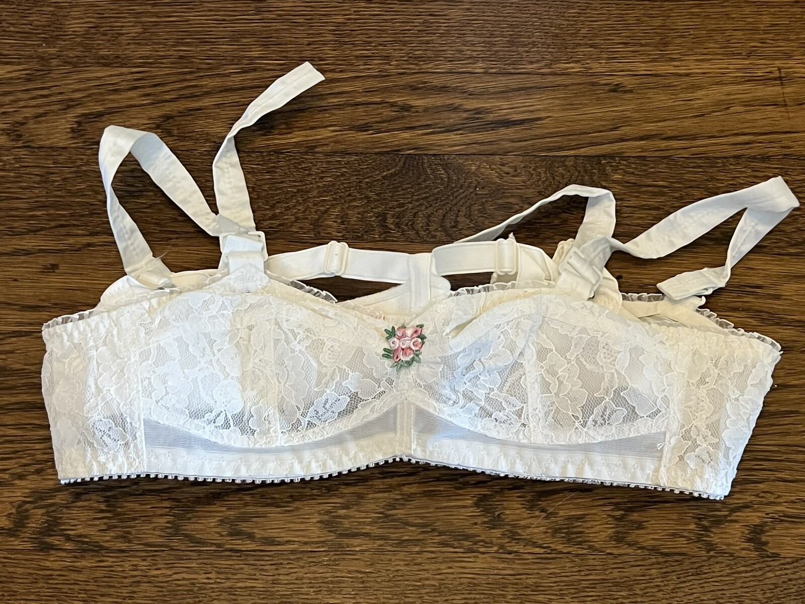 NEW Vintage 1960’s Sculptress White Lace Bra Style 523 w/Attached Banderin 30C