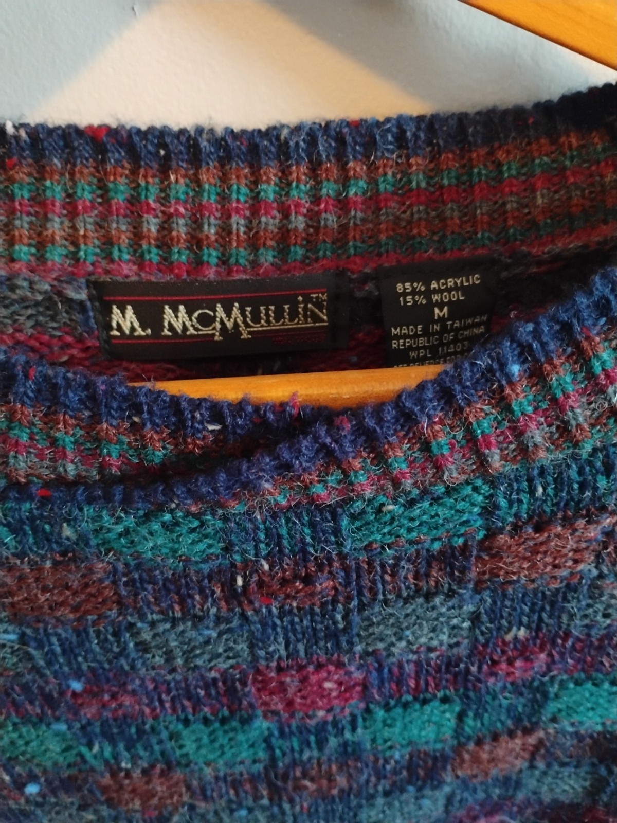 M.McMullin Women Unisex 85rylic 15%wool Sweater Green/Red/Blue/Burgundy MED