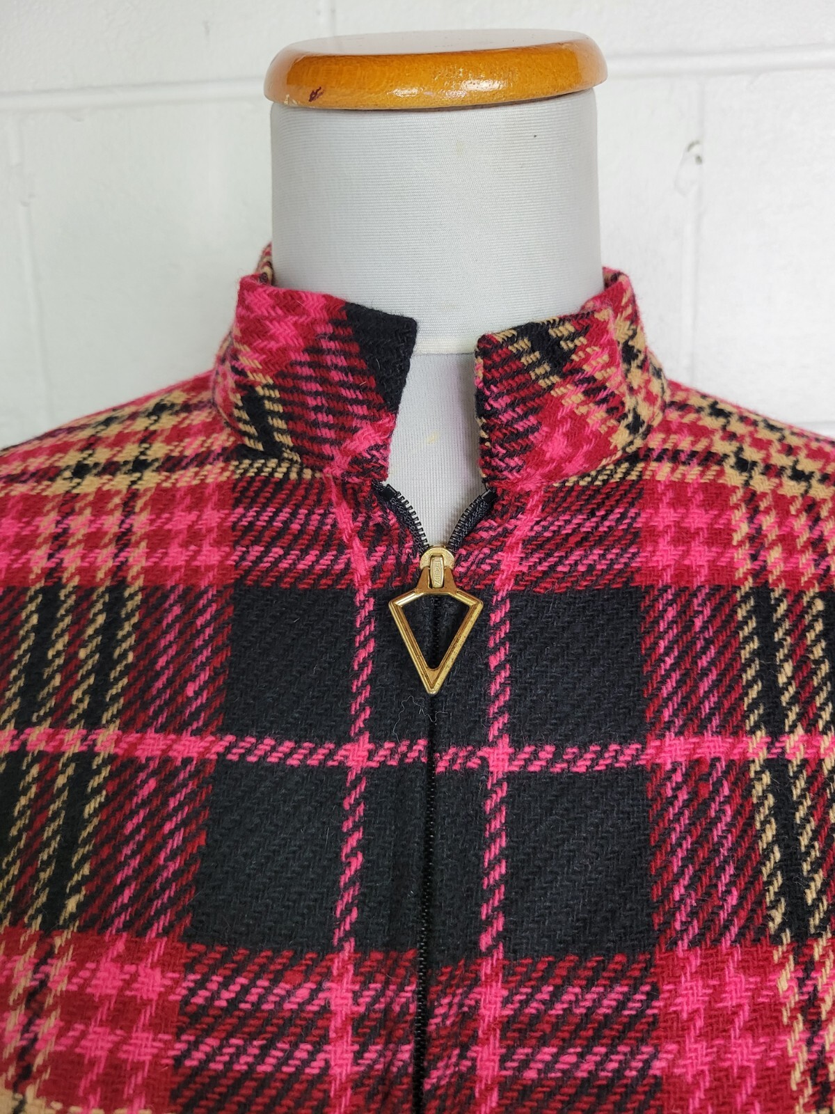 Vintage Dutchmaid Pink Red Plaid Wool Tweed Poncho w. Fringe Jr. Miss 16-18