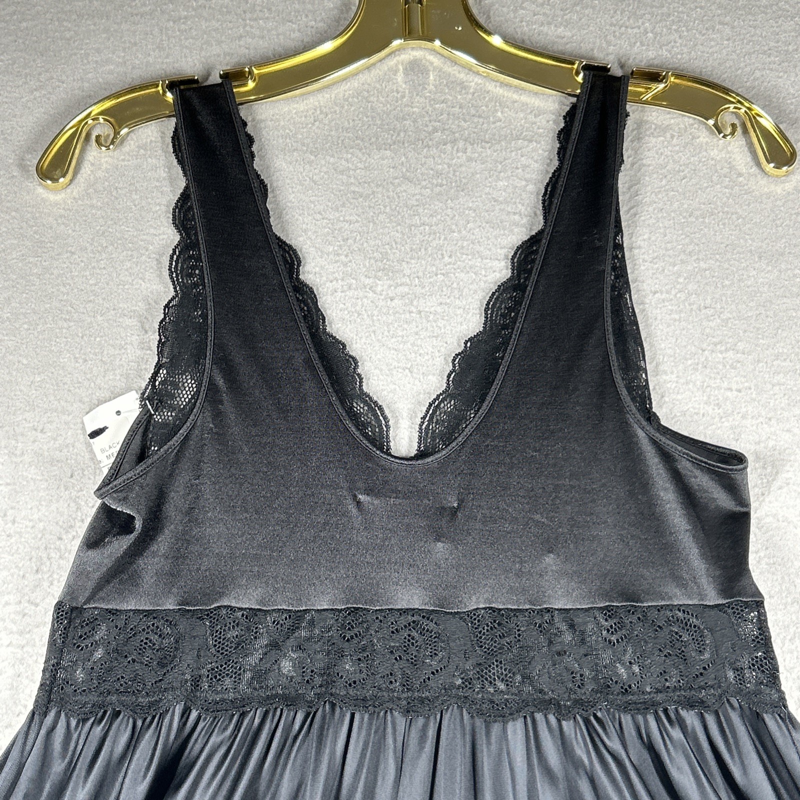 Shadowline Nightgown Sleeveless Lace Women’s M Bodice 39” Long Black Pajama