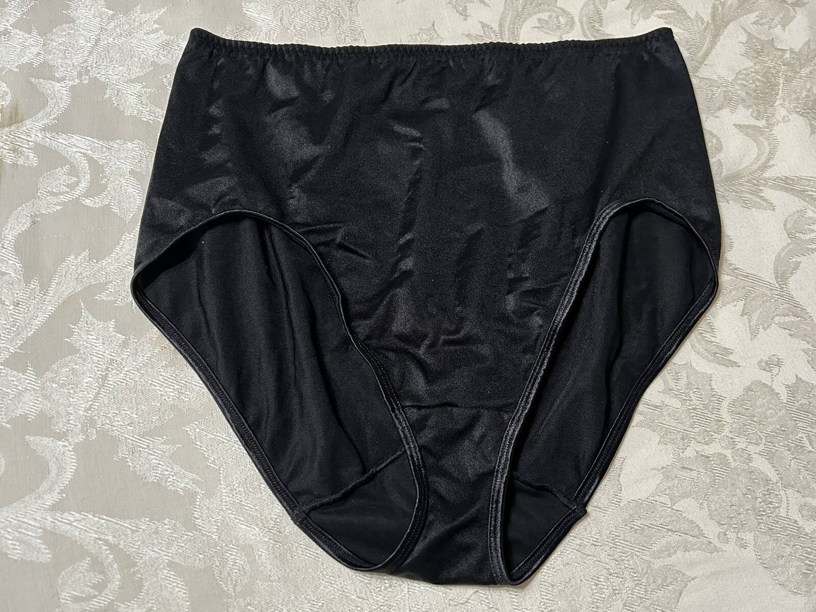 Vtg VANITY FAIR 40-841 Glossy Satin Sheen Hi-Cut 3XL Black Panties #98