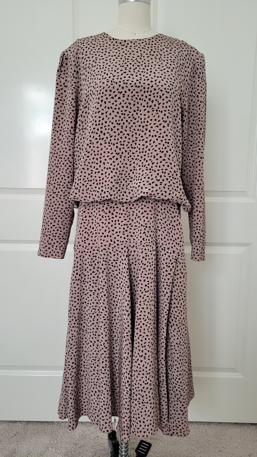 Vintage Jordan Ari Dress Leopard Print Flowy Long Sleeve Brown Pleated Size M