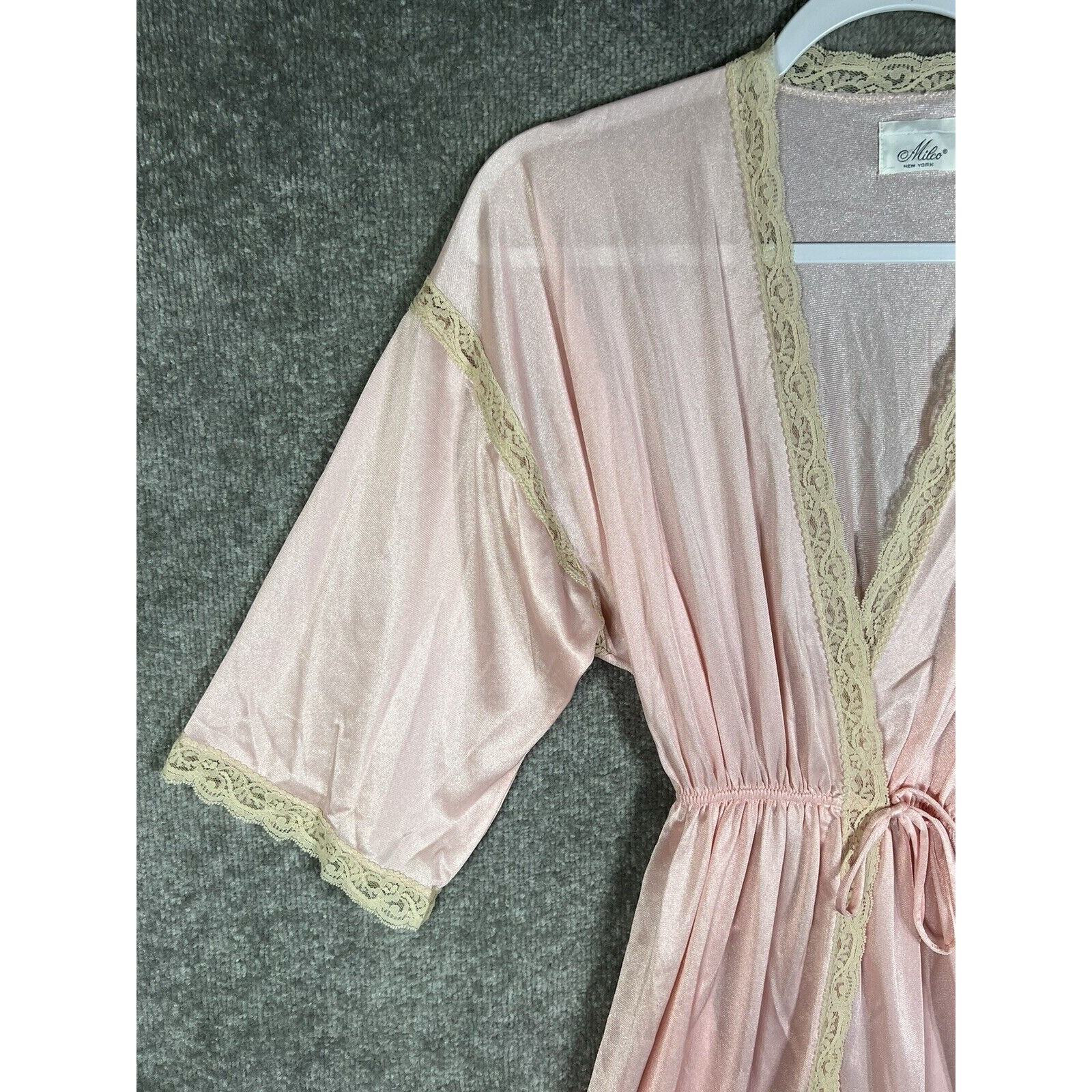 Vintage Milco Robe Womens Size M Pink Nylon Lace Trim Pocket USA Made 1/2 Sleeve
