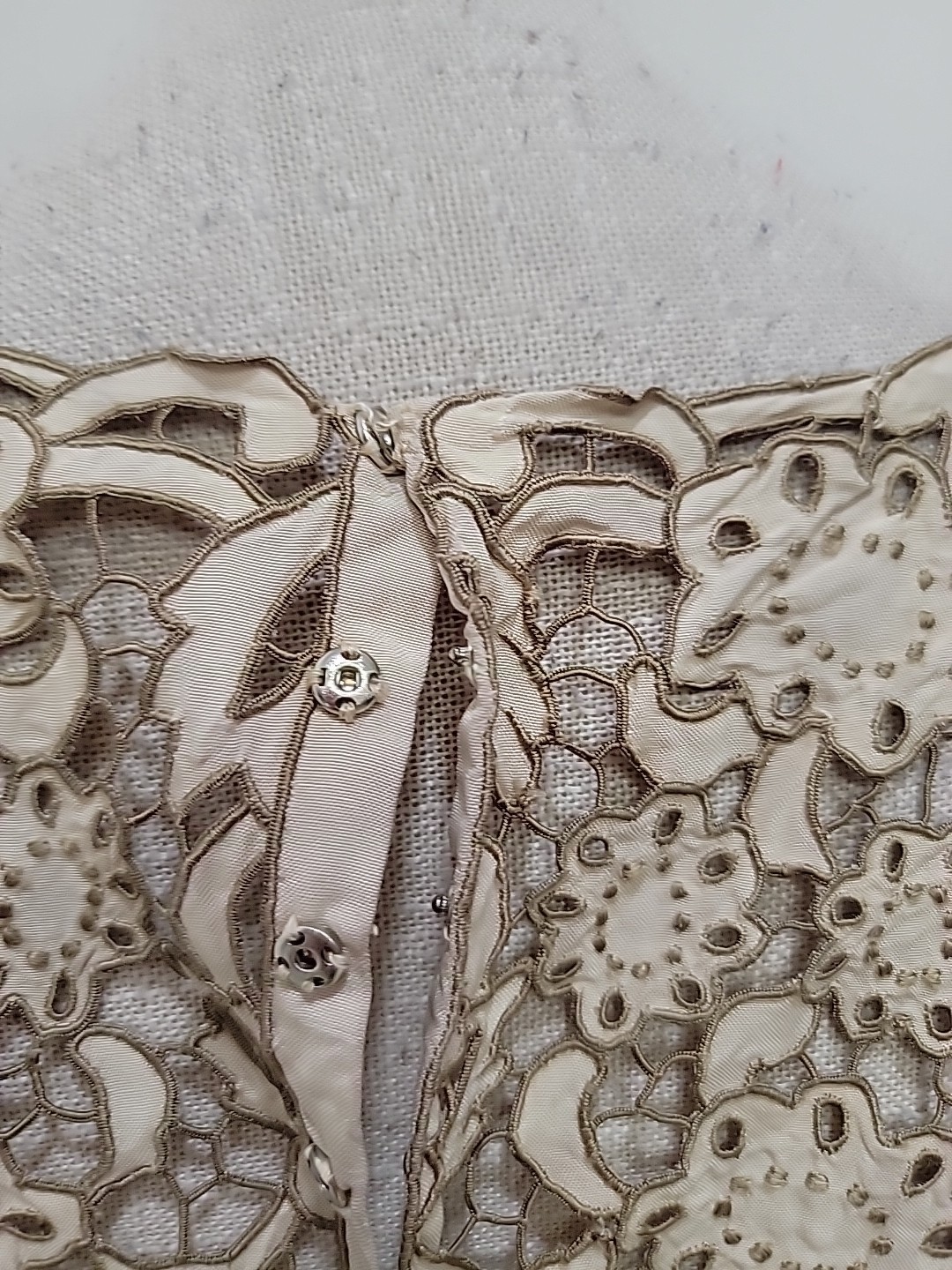 Antique Edwardian / Early 1920s Lace Tea Blouse – Hand-Embroidered Tape Lace