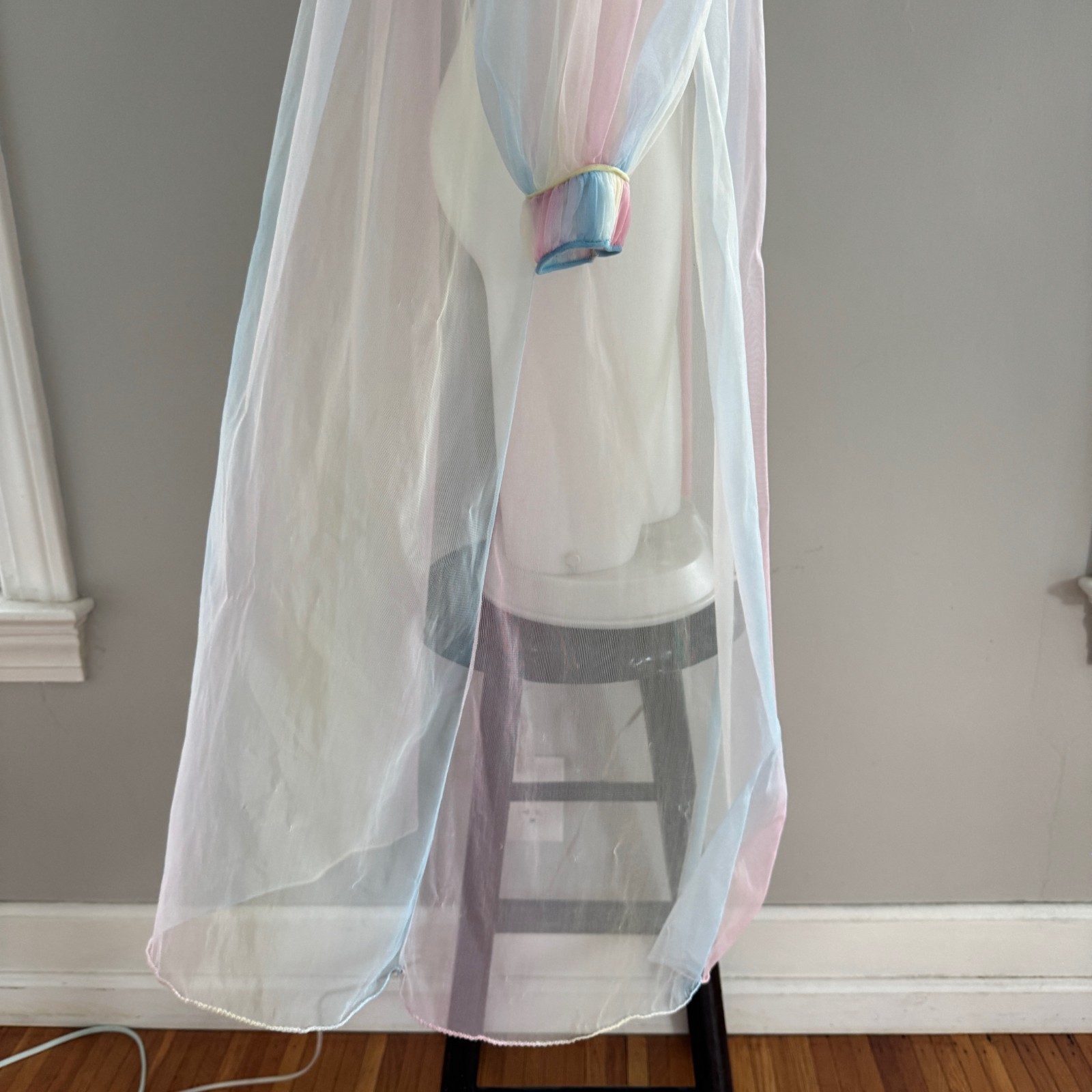 60s vtg DOLSYL Sheer Pastel RAINBOW OMBRE Dressing Gown Chiffon Robe Tent Dress
